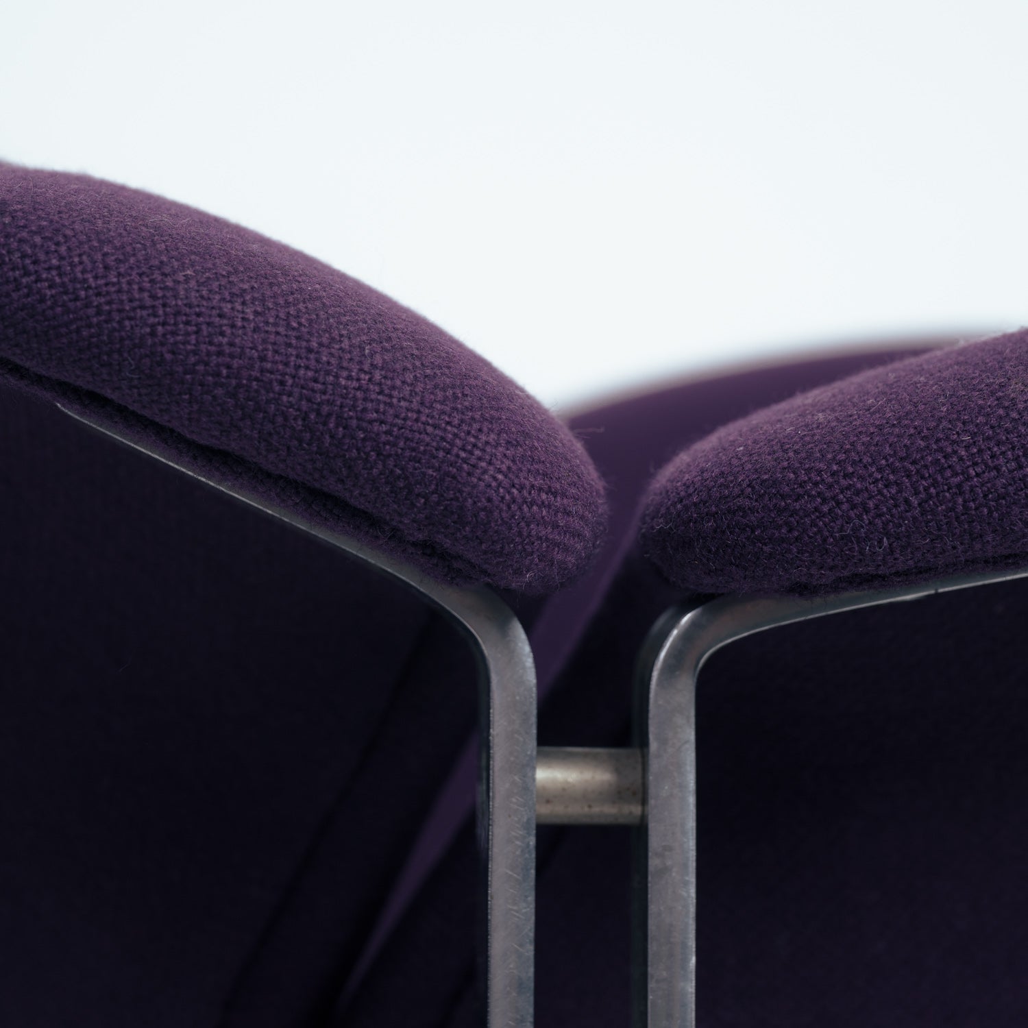 Lounge_Chair_by_Just_B._Meijer_for_Kembo,_Purple_Wool_Upholstery,_Dutch_Mid_Century_Modern,_1960s