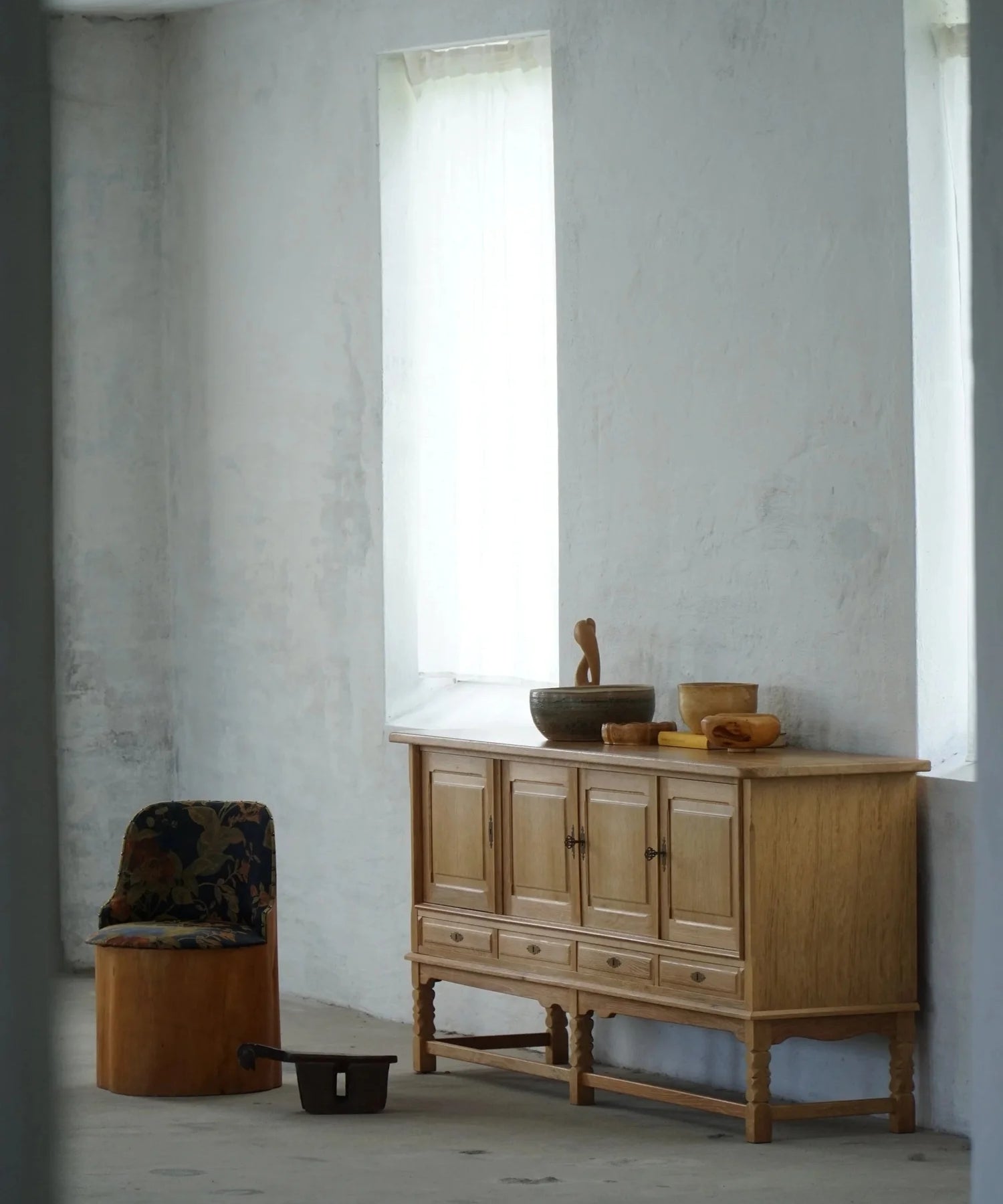 Low_Brutalist_Oak_Sideboard,_Danish_Mid_Century_Modern_Credenza
