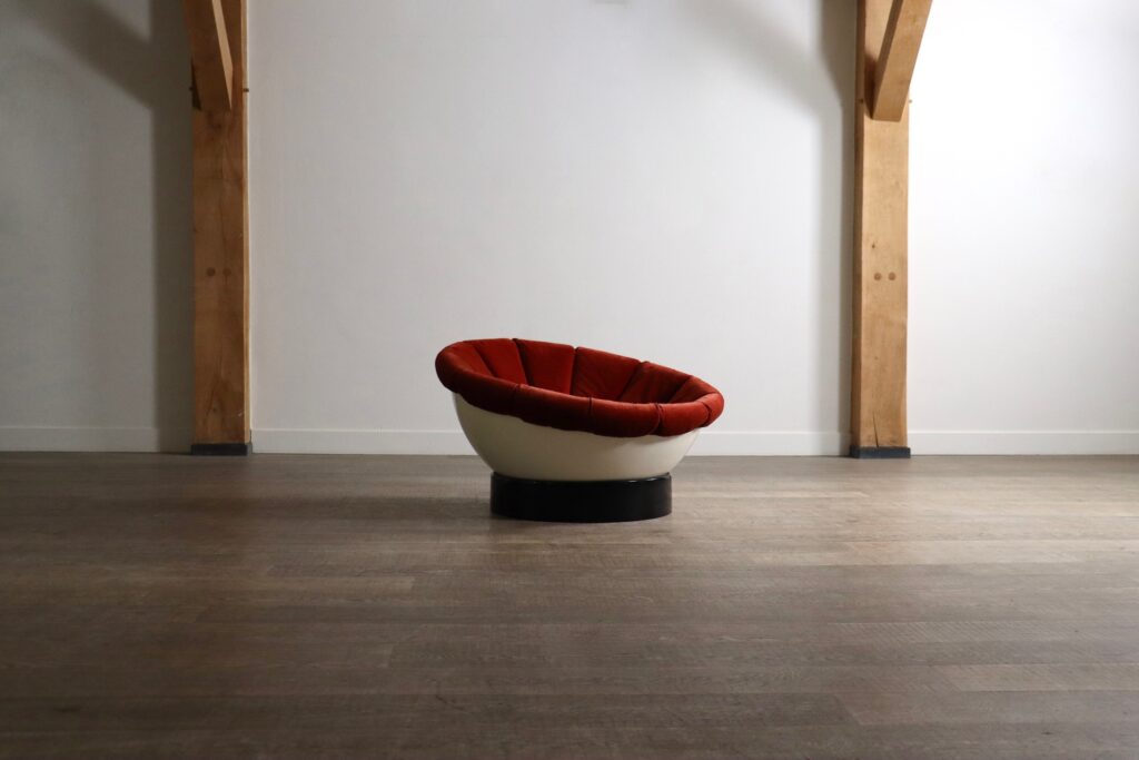 Luciano_Frigerio_“Girasole”_Lounge_Chair,_Italy_1960s