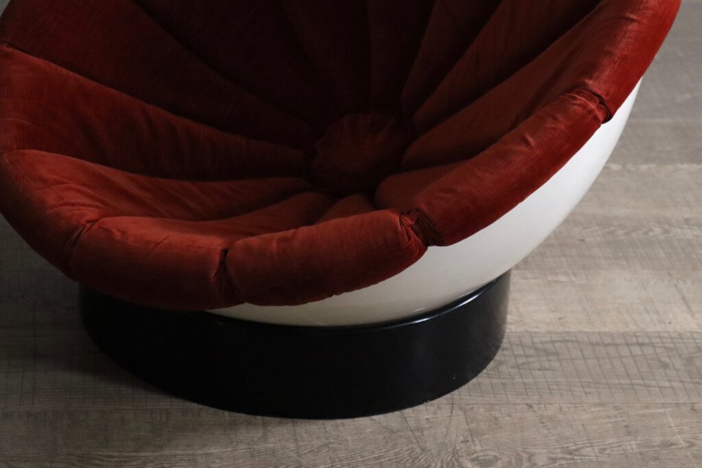 Luciano_Frigerio_“Girasole”_Lounge_Chair,_Italy_1960s