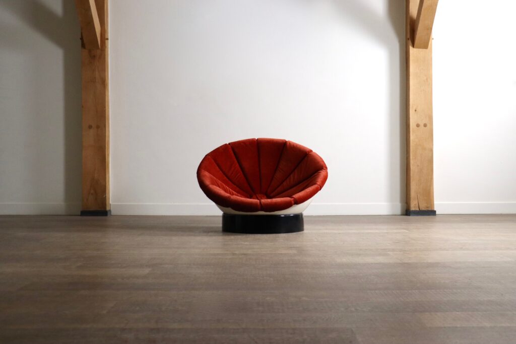 Luciano_Frigerio_“Girasole”_Lounge_Chair,_Italy_1960s