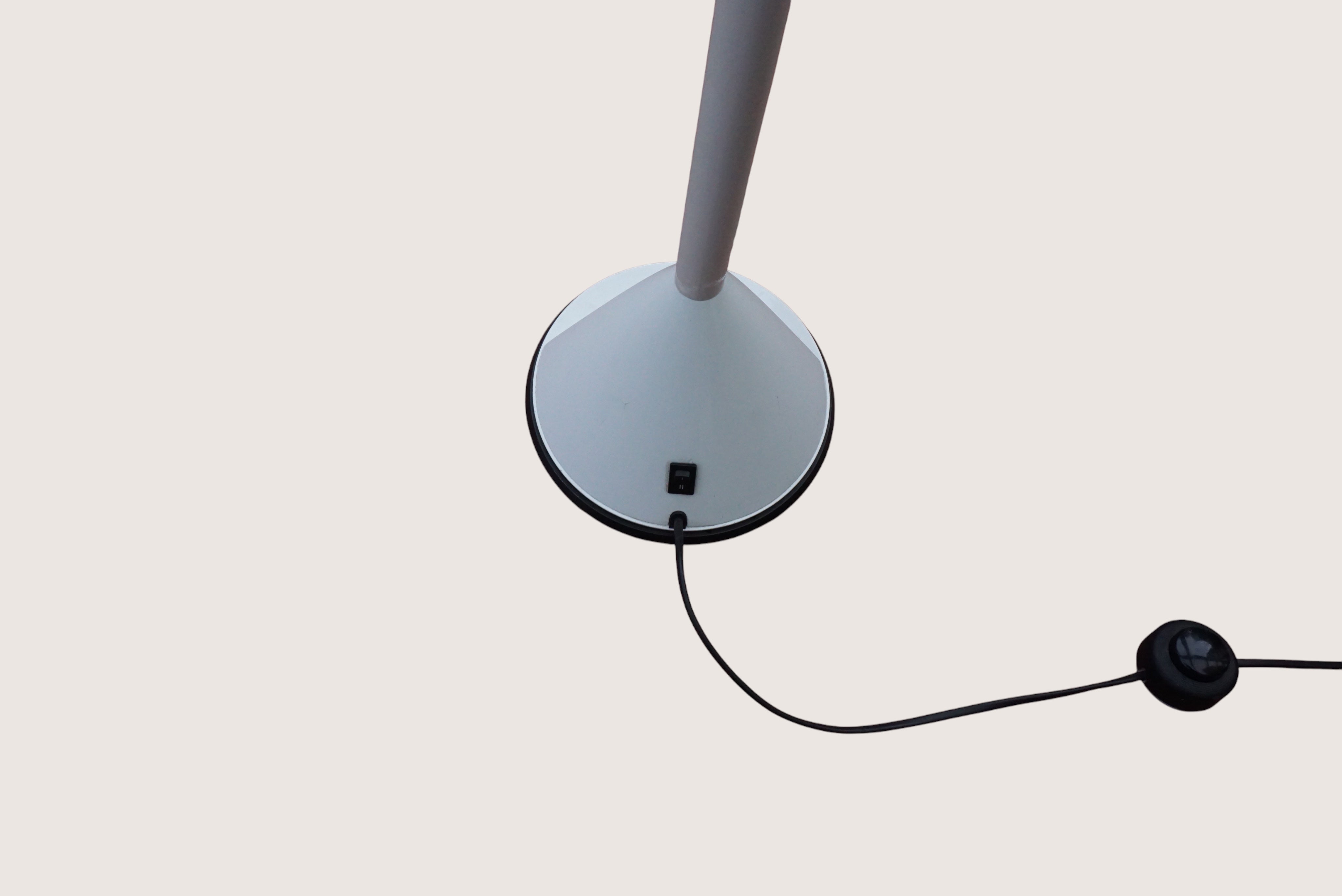 Zelig_Terra_Floor_Lamp_by_Walter_Monici_for_Lumina_Italia,_White_Counterbalance_Task_Lamp,_1990