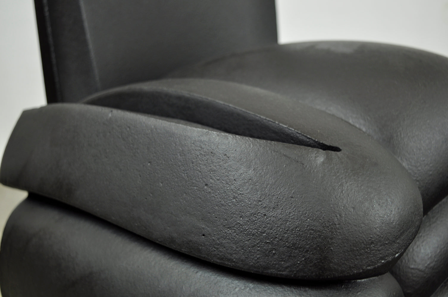 Set_of_Madam_Rubens_chair_&_stool_by_Frank_Willems,_recycled_material,_2000