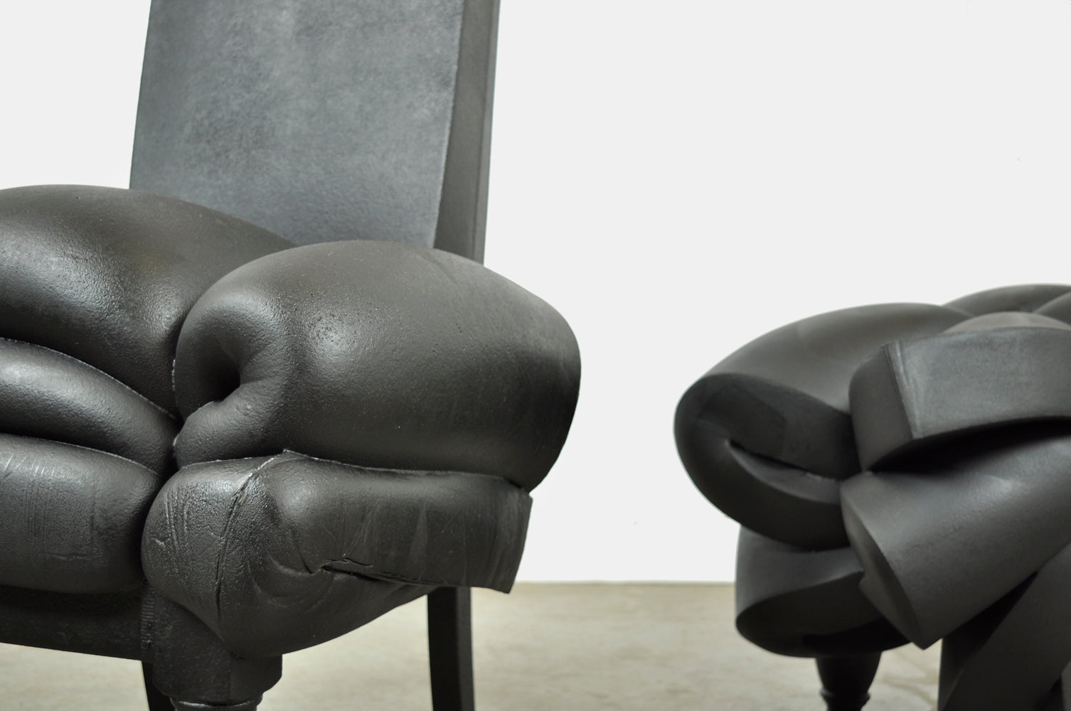 Set_of_Madam_Rubens_chair_&_stool_by_Frank_Willems,_recycled_material,_2000