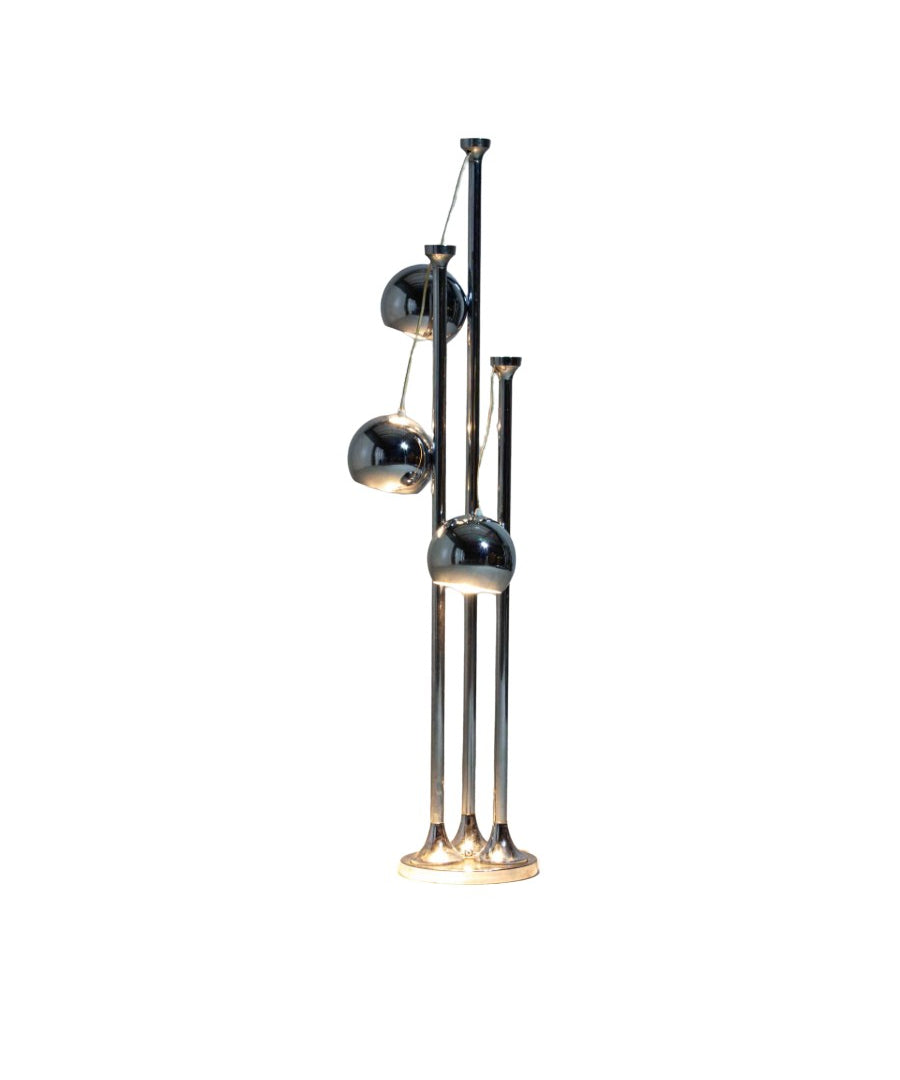 Magnetic_Italian_ball_floor_lamp