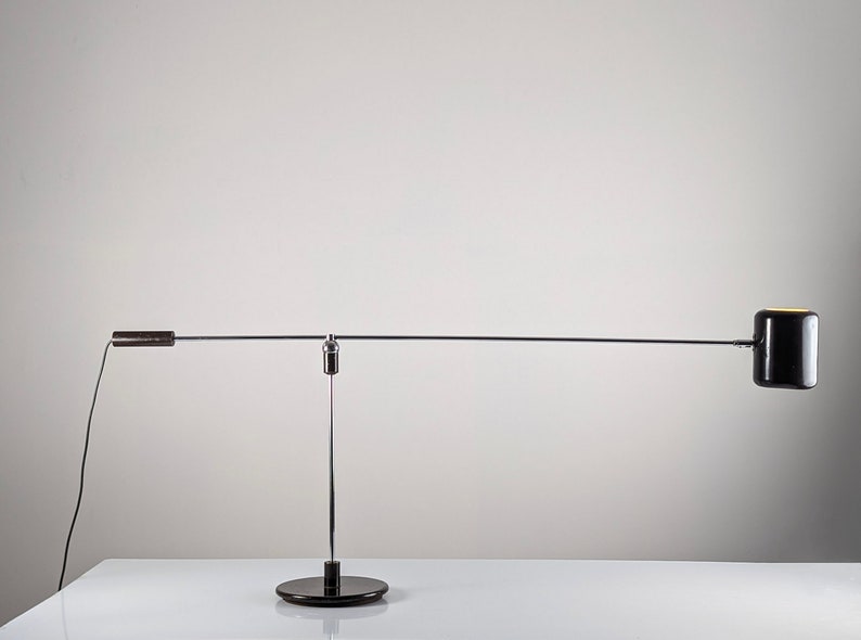 Magneto_floor_lamp_by_Gilbert_Watrous_/_H._Fillekes_1950s