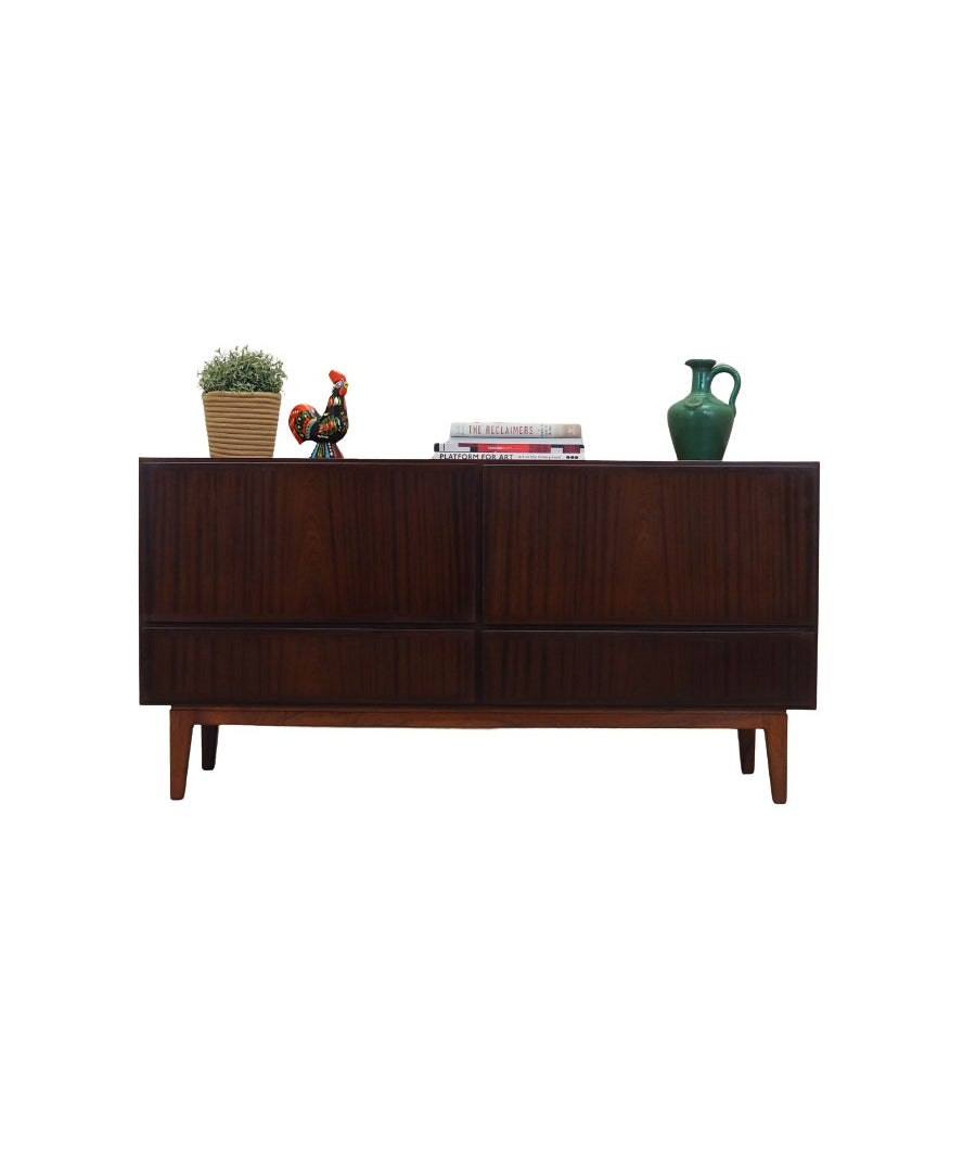 Mahogany_chest_of_drawers,_Danish_design,_1970s,_manufacturer:_Omann_Jun