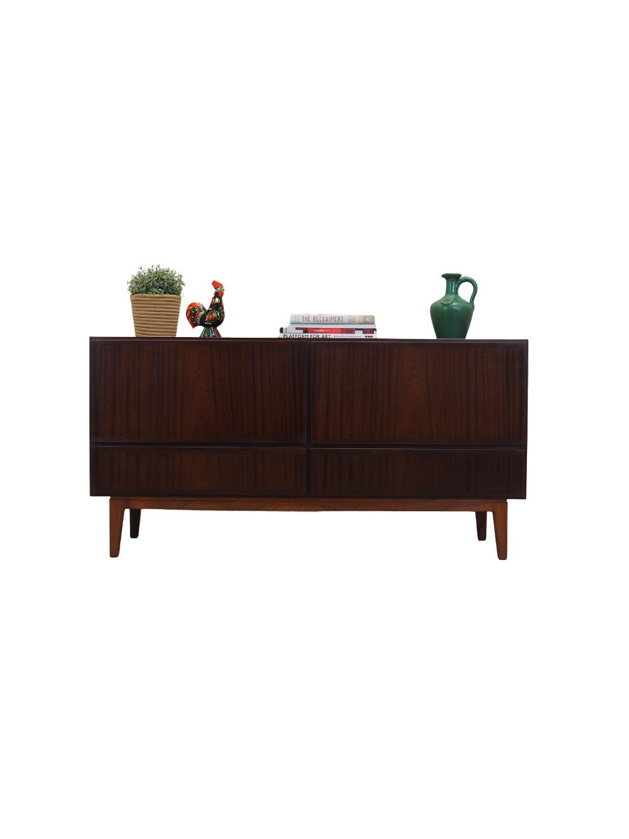 Mahogany_chest_of_drawers,_Danish_design,_1970s,_manufacturer:_Omann_Jun
