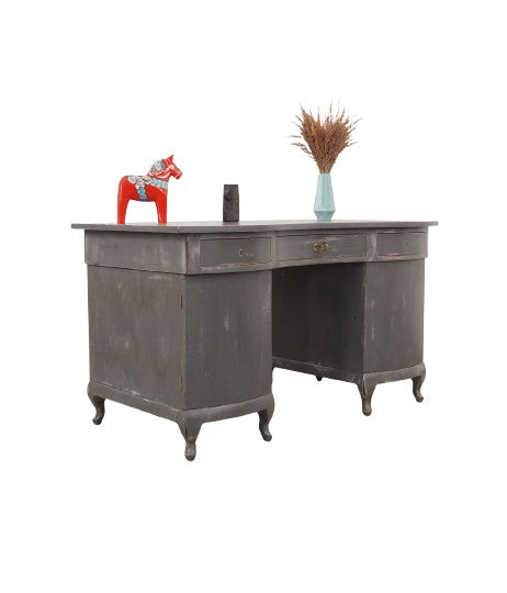 Mahogany_desk,_Danish_design,_1960s,_production:_Denmark