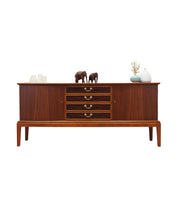 Mahogany_sideboard,_Danish_design,_1970s,_production:_Denmark
