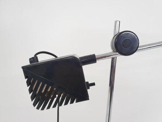 Maniglia_Floor_Lamp_by_De_Pas_D’Urbino_Lomazzi_for_Stilnovo,_1970s