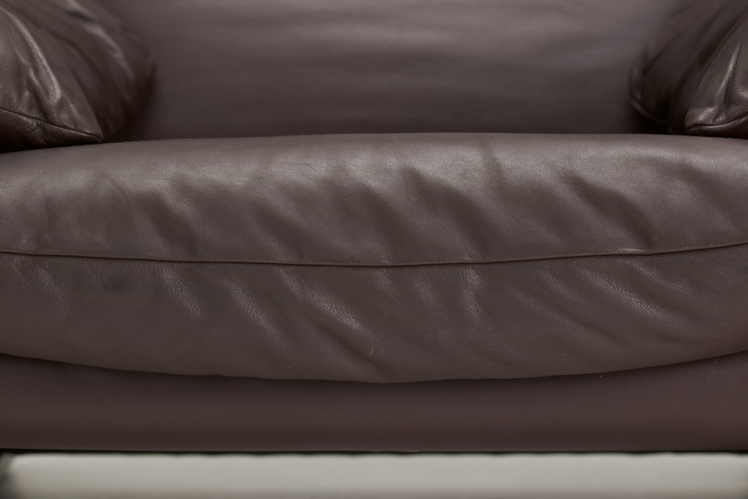 1970s_Maralunga_Leather_Armchair_by_Vico_Magistretti_for_Cassina,_Italy