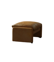 Maralunga_Leather_Ottoman_by_Vico_Magistretti_for_Cassina,_Italian_Modern_Design