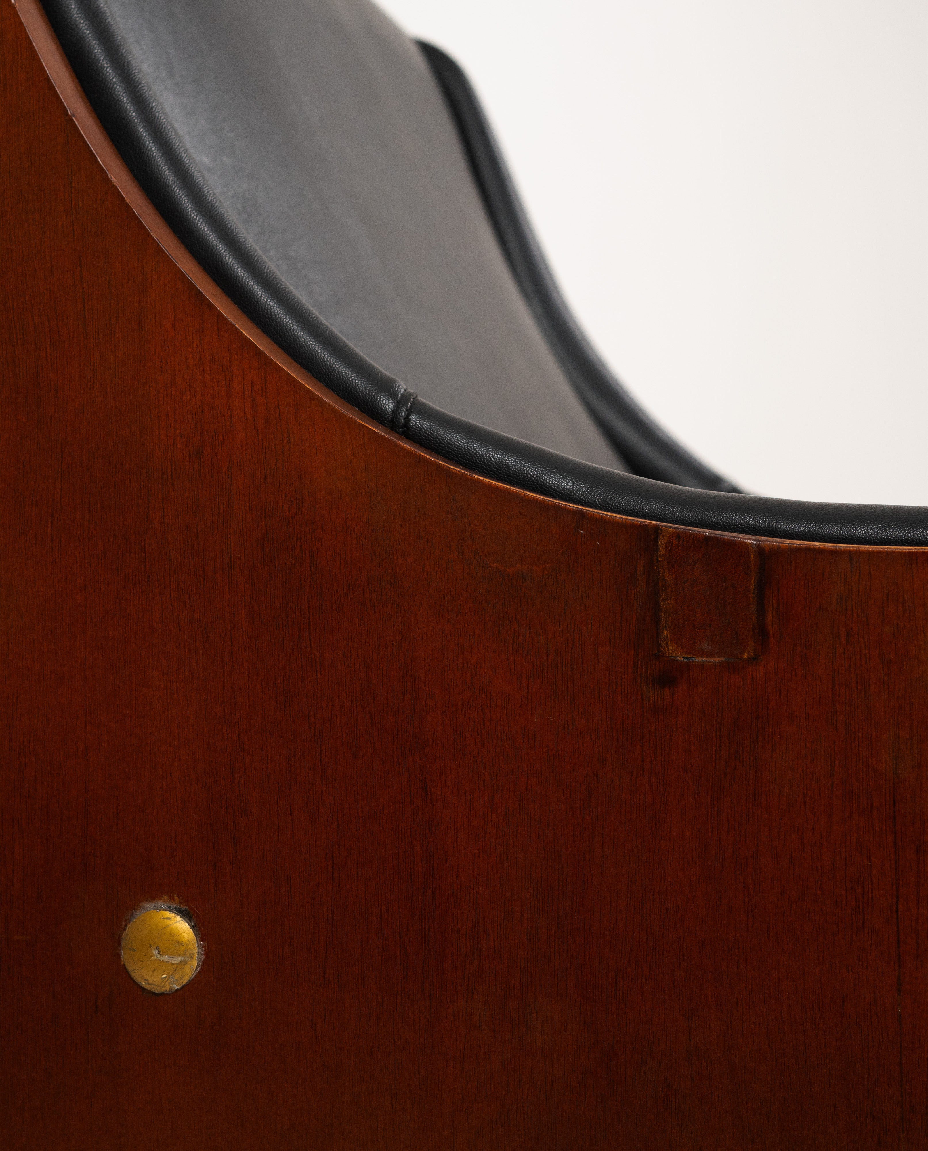 Marco_Zanuso_“Milord”_Armchair_in_Black_Skai_for_Arflex,_1957