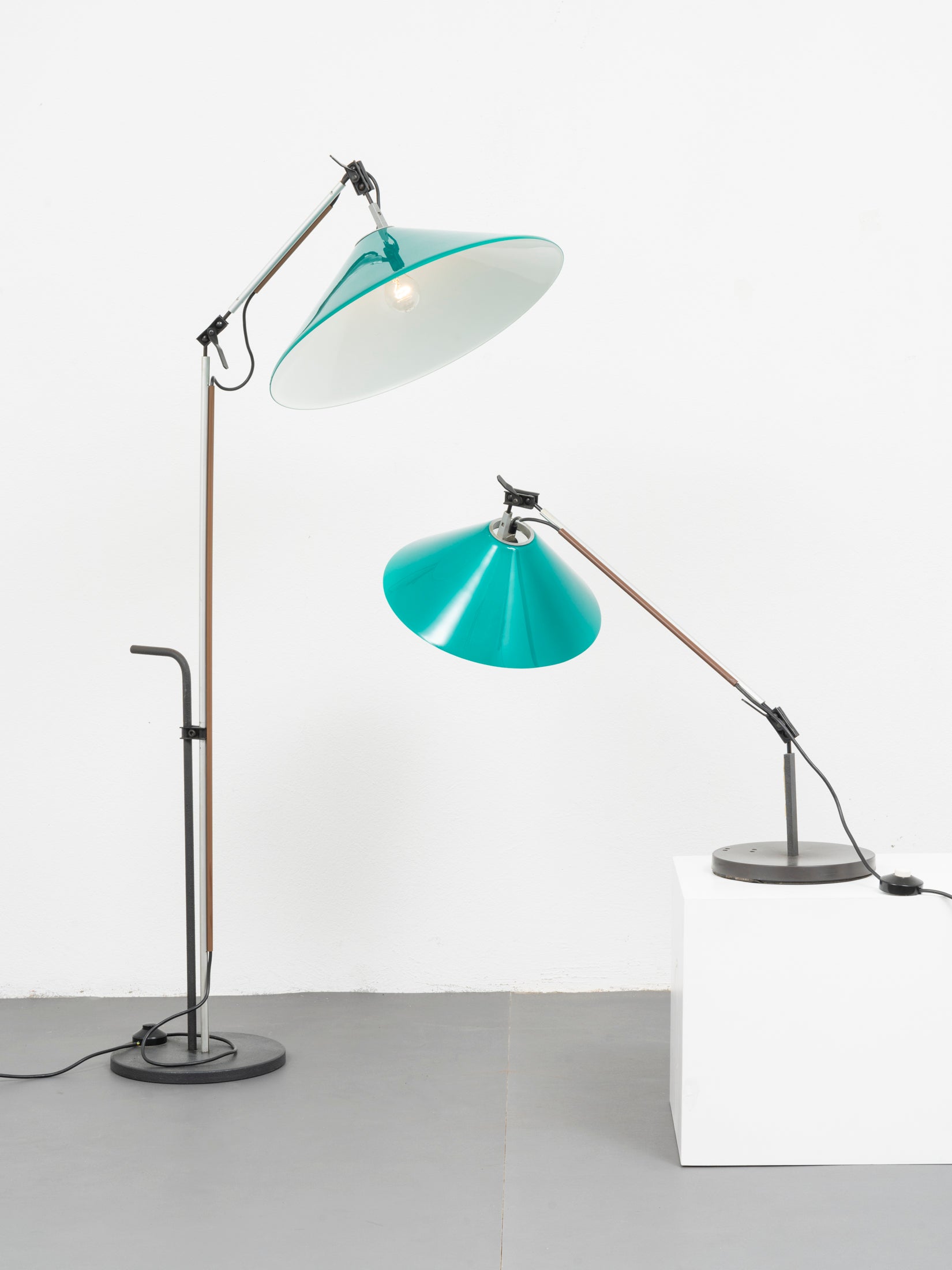 Mari_&_Fassina_“Aggregato”_Table_Lamp_for_Artemide,_1970s