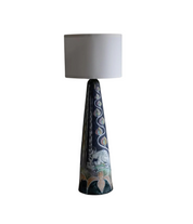 Marian_Zawadzki_Oryx_Unique_Floor_Lamp,_Tilgmans_Ceramics,_Sweden,_1960s