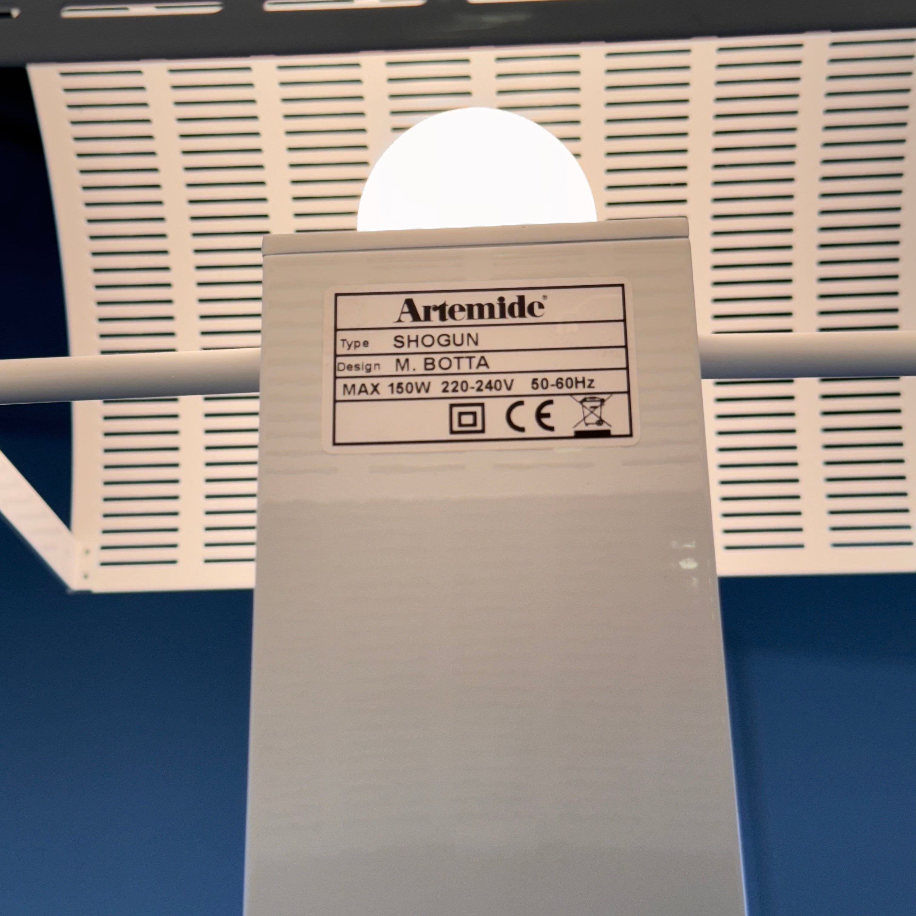 Mario_Botta_‘Shogun’_Table_Lamp_for_Artemide_from_1986