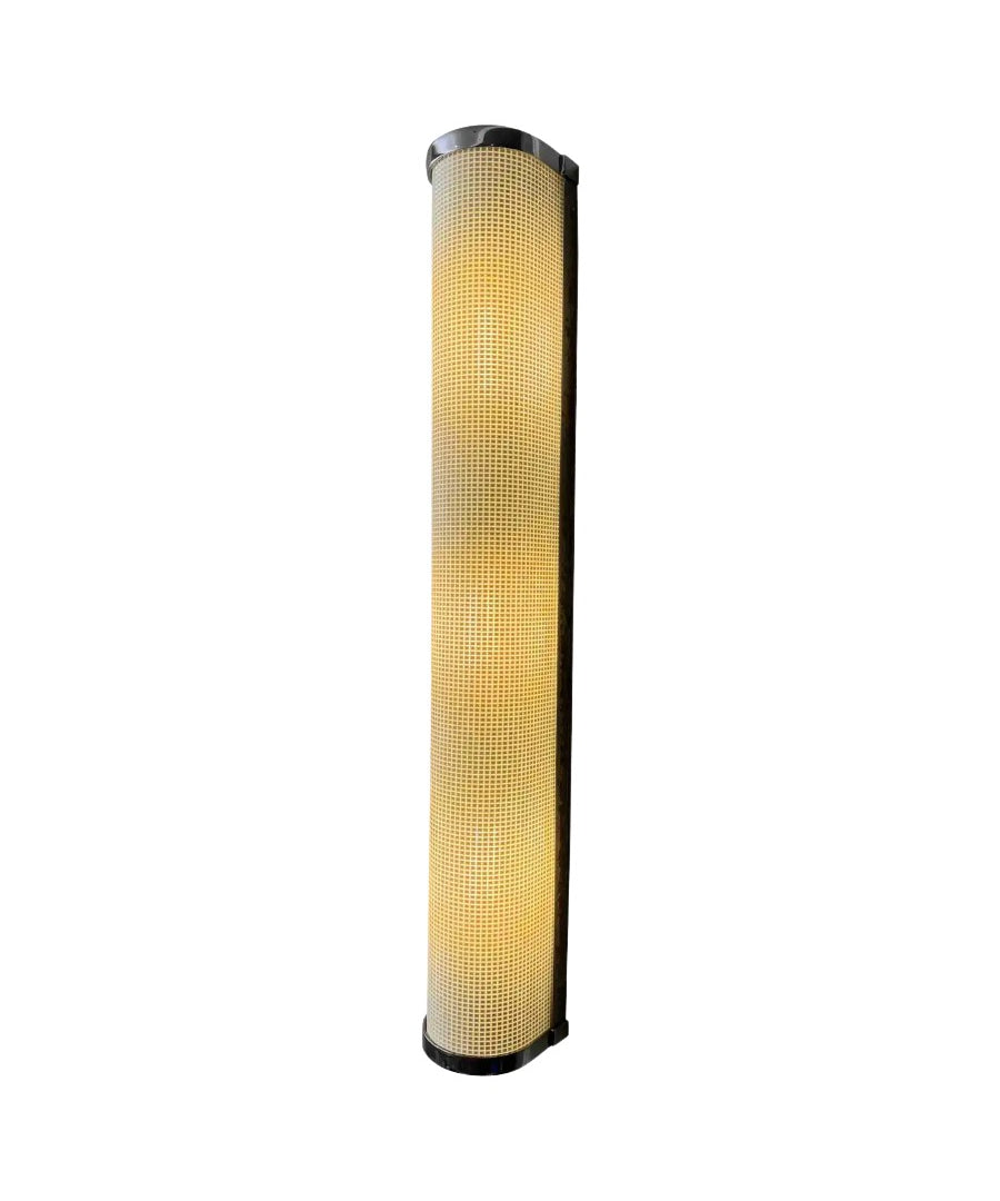 Maristella_Wall_Light_by_Fontana_Arte,_Postmodern_Lighting,_1995,_Italy