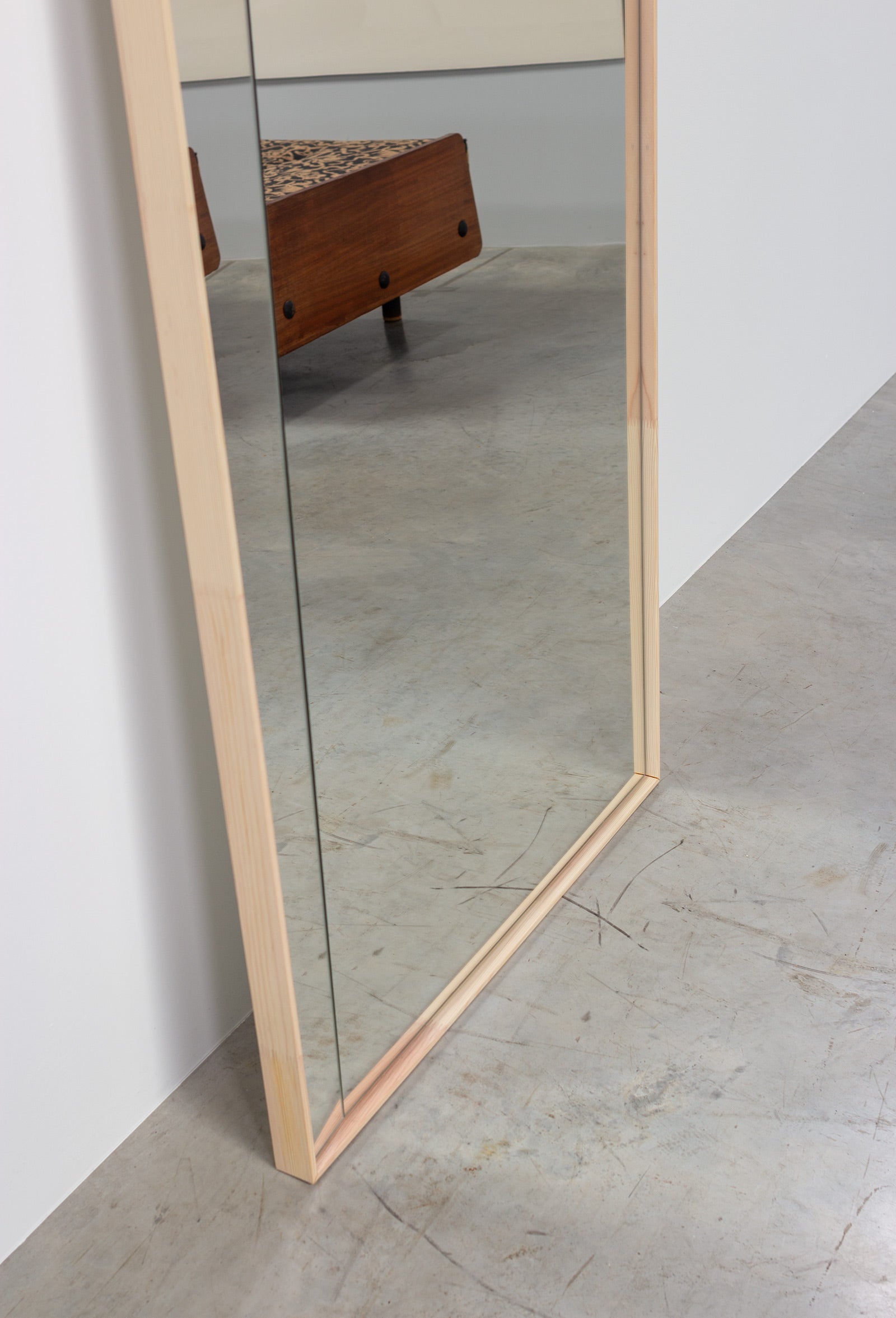 Markerad_mirror_by_Virgil_Abloh_for_IKEA
