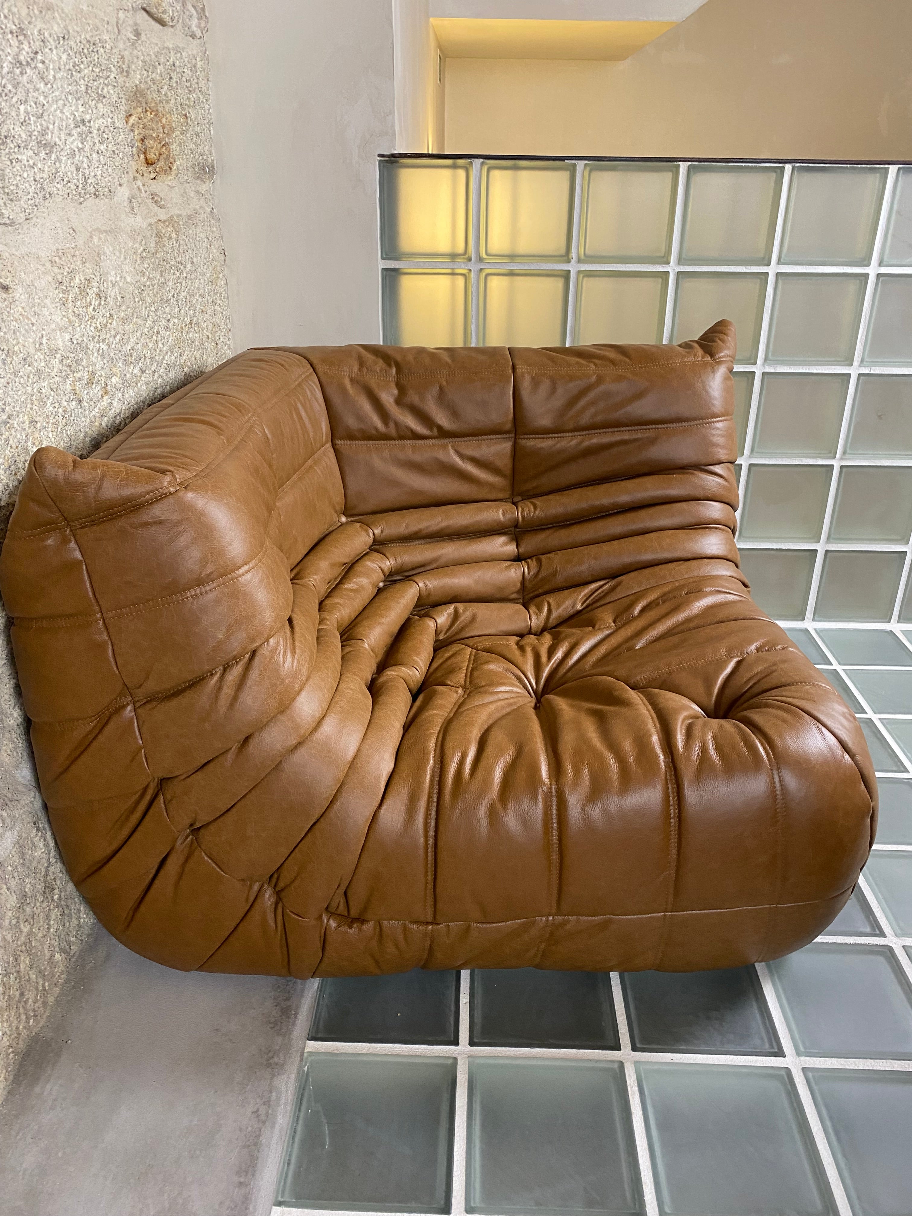 Set_of_5_Maroon_Leather_Togo_Sofa_by_Michel_Ducaroy_for_Ligne_Roset
