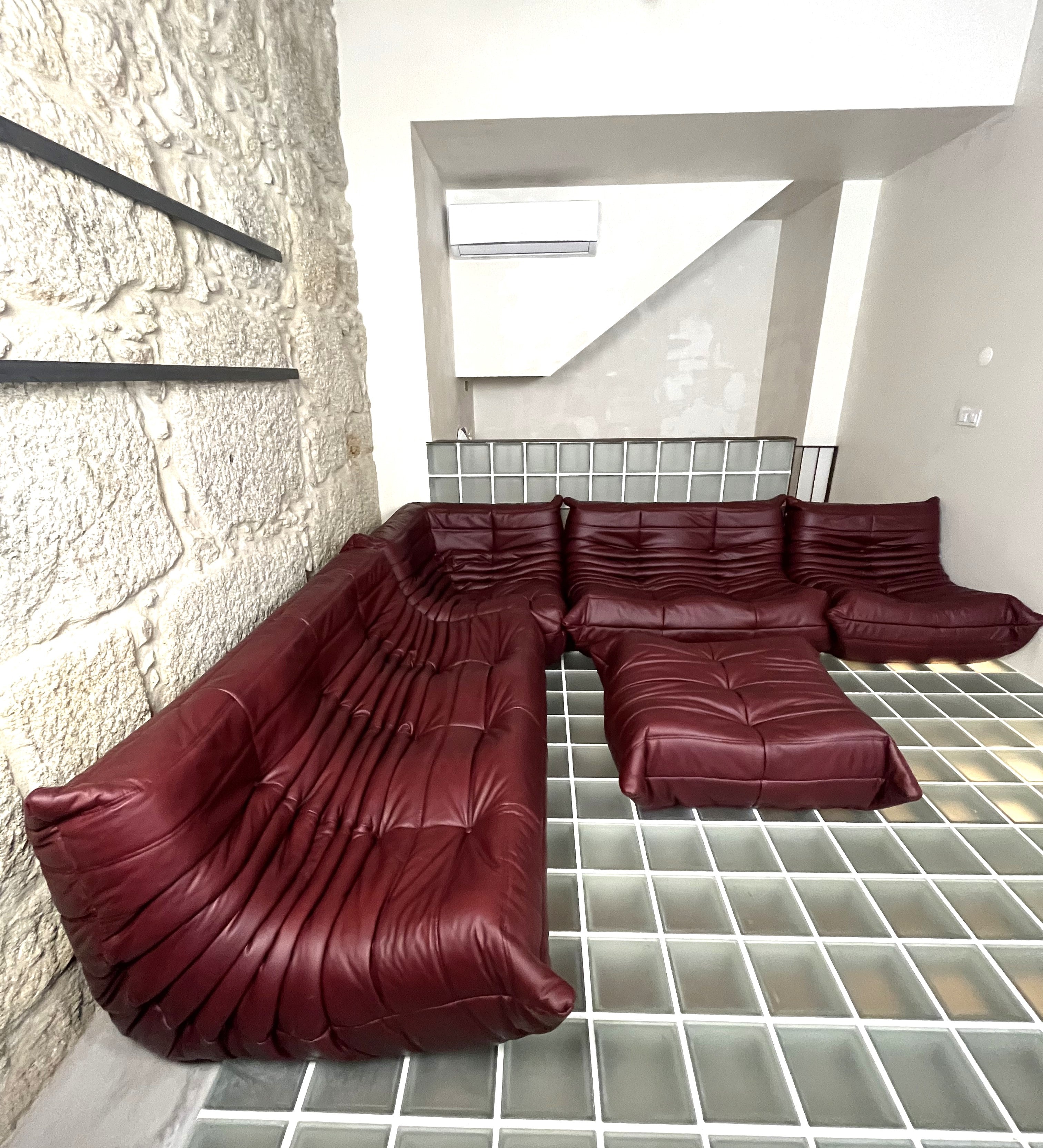 Set_of_5_Maroon_Leather_Togo_Sofa_Set_by_Michel_Ducaroy_for_Ligne_Roset