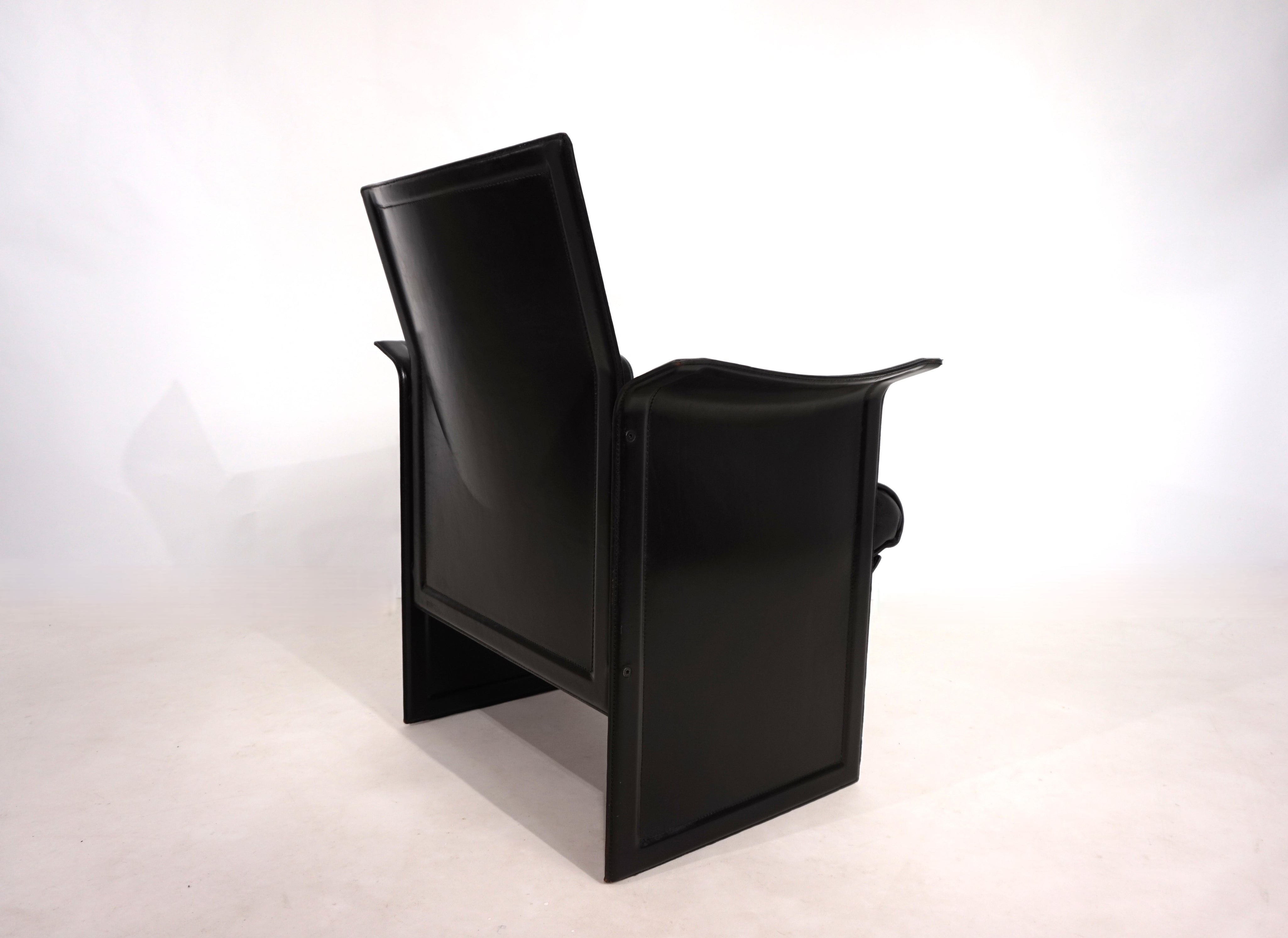 Matteo_Grassi_Korium_leather_lounge_chair_by_Tito_Agnoli,_1980