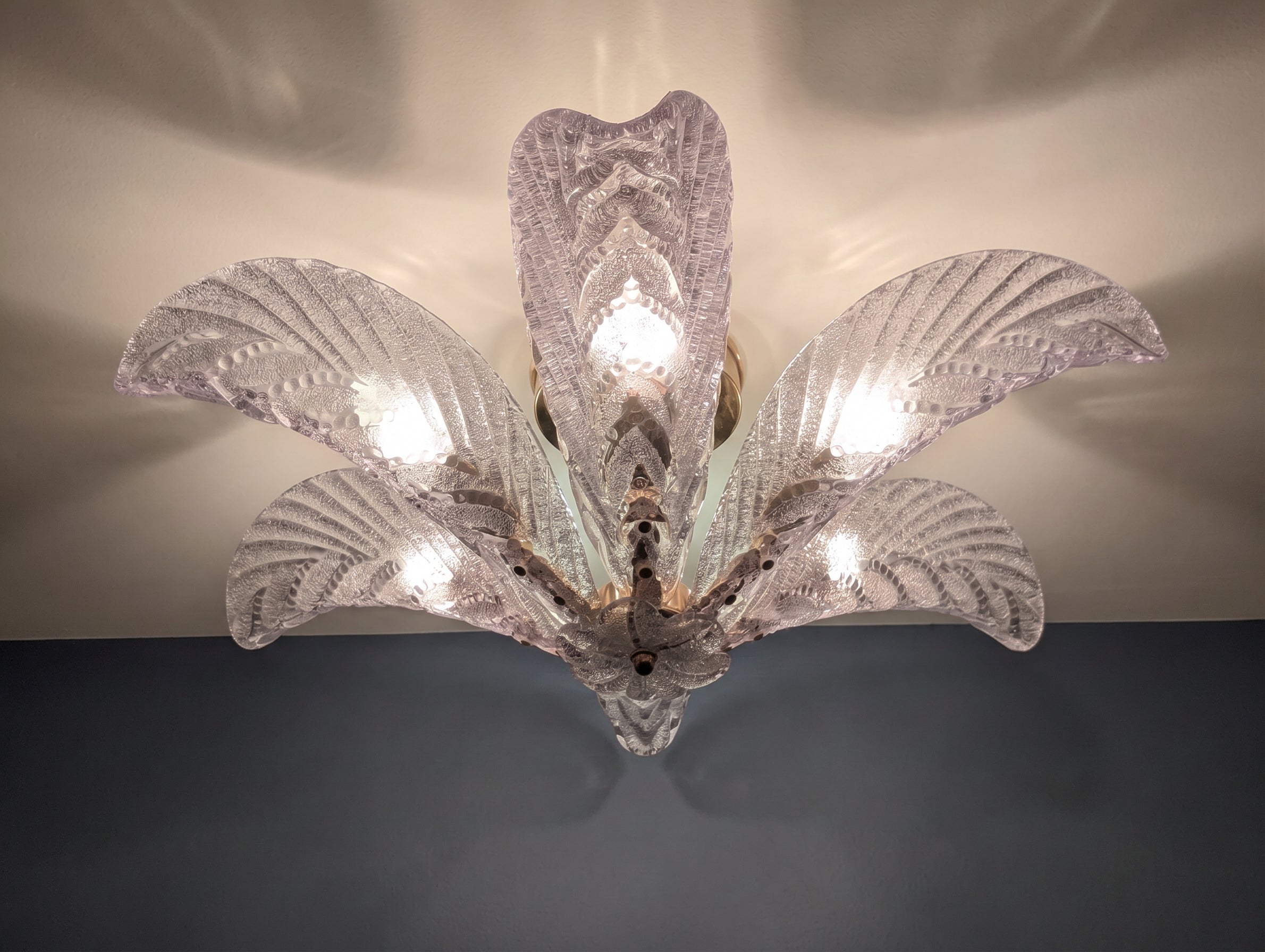 Palm_Leaf_Flush_Mount_Ceiling_Light_by_Mazzega,_Murano_Glass_and_Brass,_Italy,_1960s