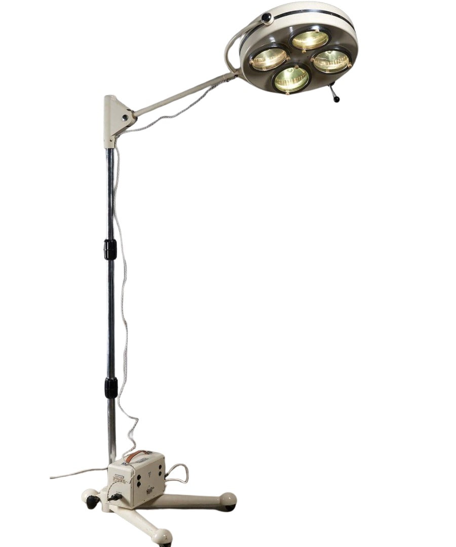 Medical_Floor_Lamp,_Metal_Frame,_1950s,_Europe