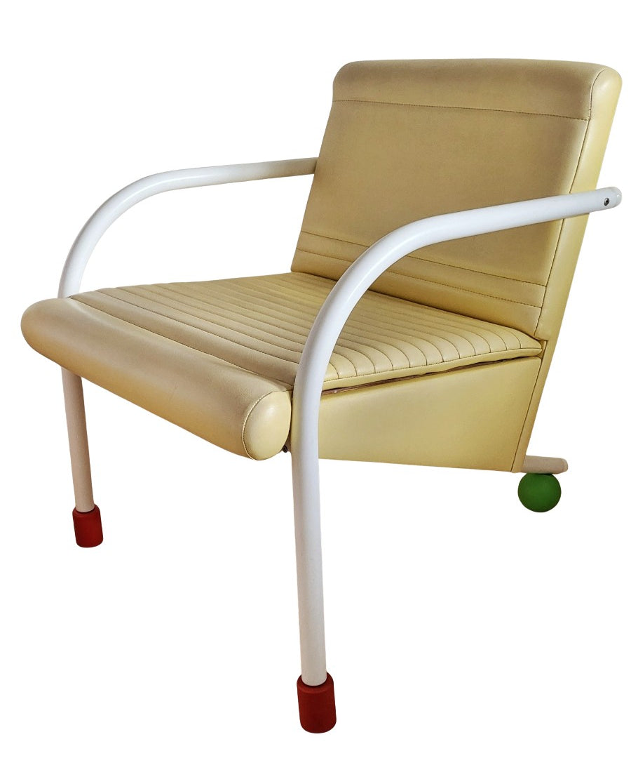 Memphis_Style_Armchair