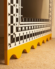 Alessandro_Mendini_Ollo_Wall_Mirror_for_Museo_Alchimia,_1988