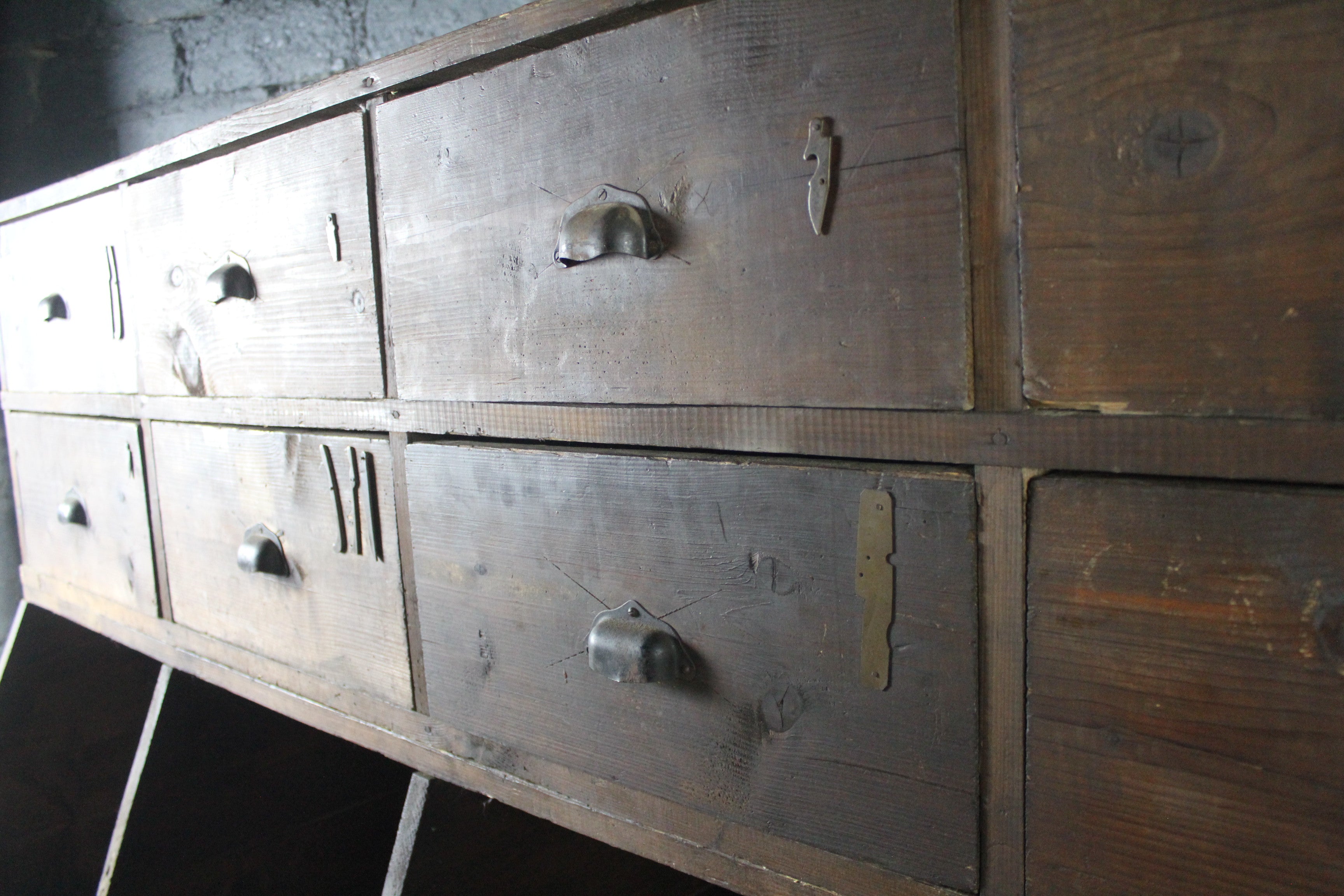 Knife_Maker_Workshop_Cabinet_with_10_Drawers,_20th_Century,_France