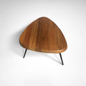 Mexique_walnut_coffee_table_by_Charlotte_Perriand_for_Cassina_2015