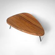 Mexique_walnut_coffee_table_by_Charlotte_Perriand_for_Cassina_2015