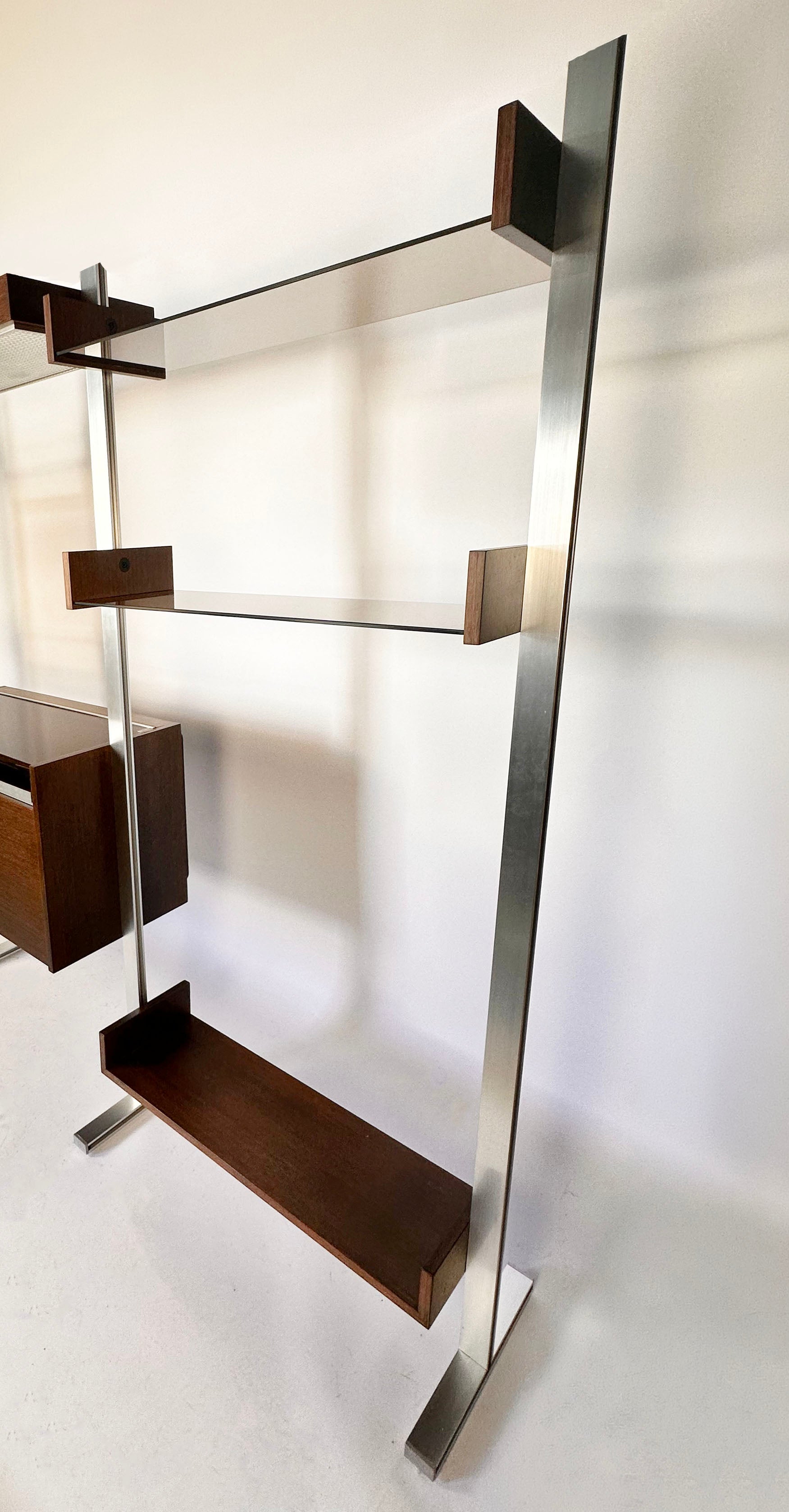 Rare_ML80_Modular_Wall_System_by_Michel_Ducaroy_for_Ligne_Roset,_France,_1970s