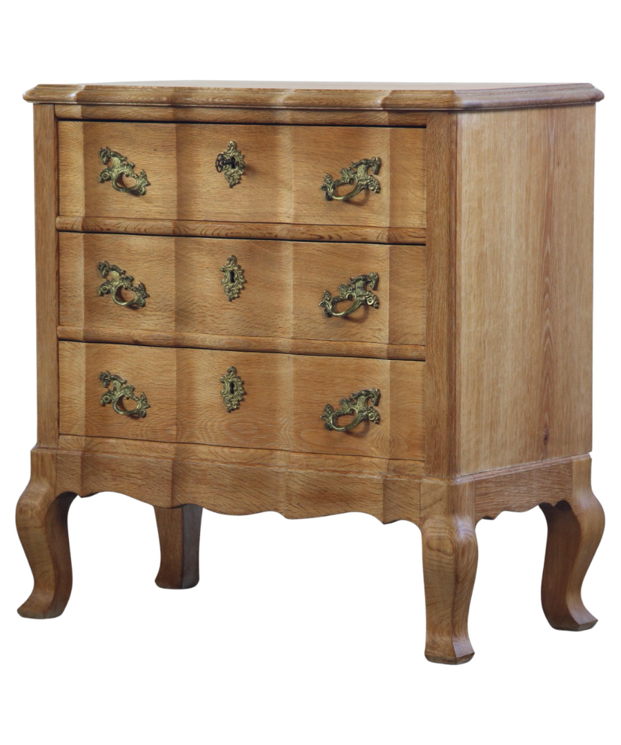 Mid-20th-Century_Danish_Oak_Chest_of_Drawers_with_Carved_Fronts_and_Cabriole_Legs,_Rococo_Revival_Style