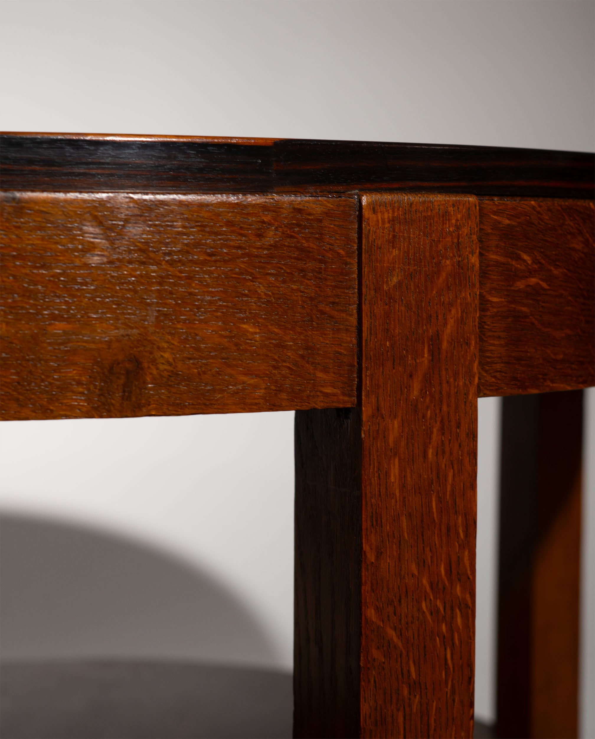 Amsterdam_School_Round_Oak_Side_Table,_Dutch_Design,_Circa_1920