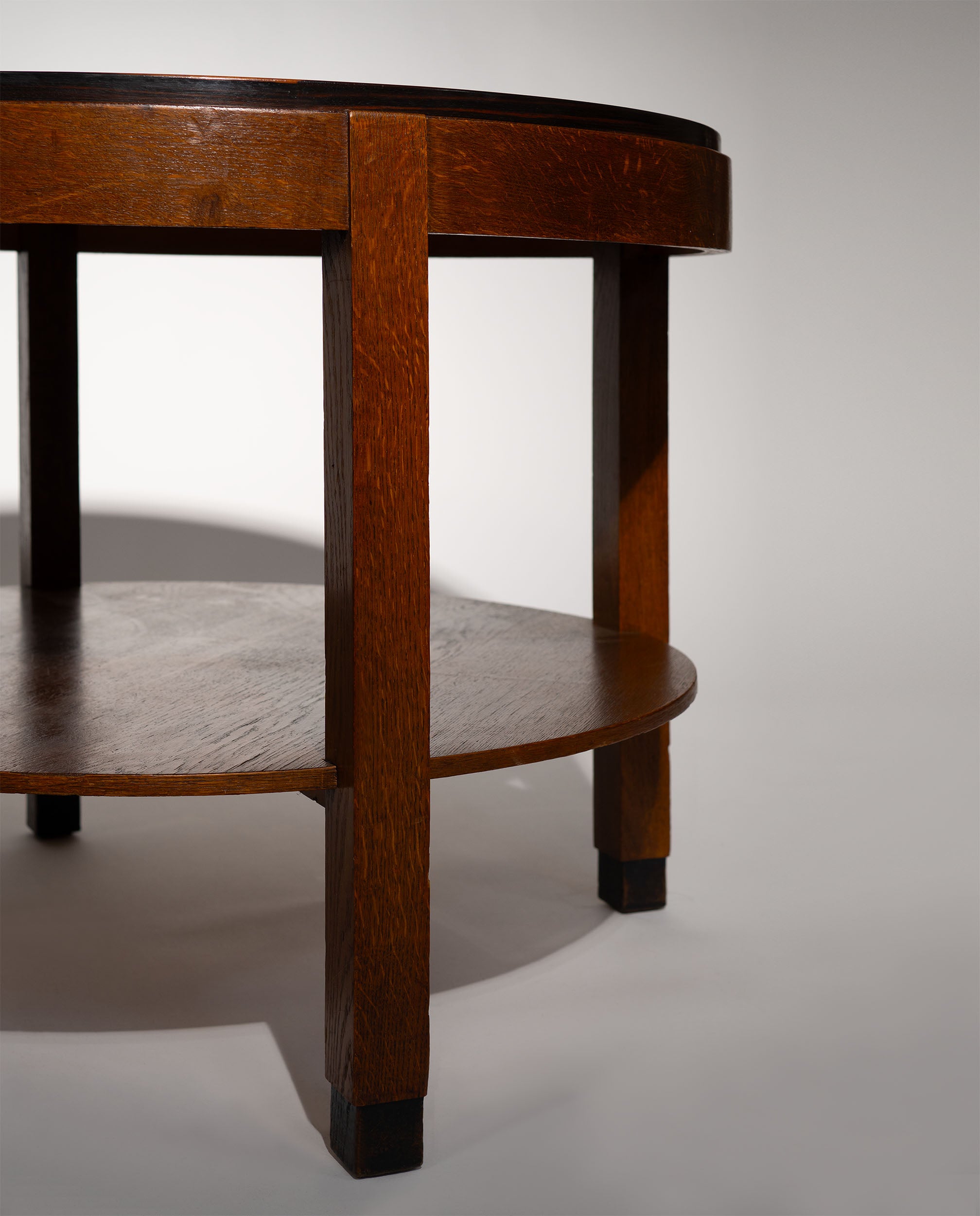 Amsterdam_School_Round_Oak_Side_Table,_Dutch_Design,_Circa_1920