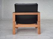 Mid-Century_Armchair,_Leather_Upholstery_&_Oak_Frame,_1960s_Denmark