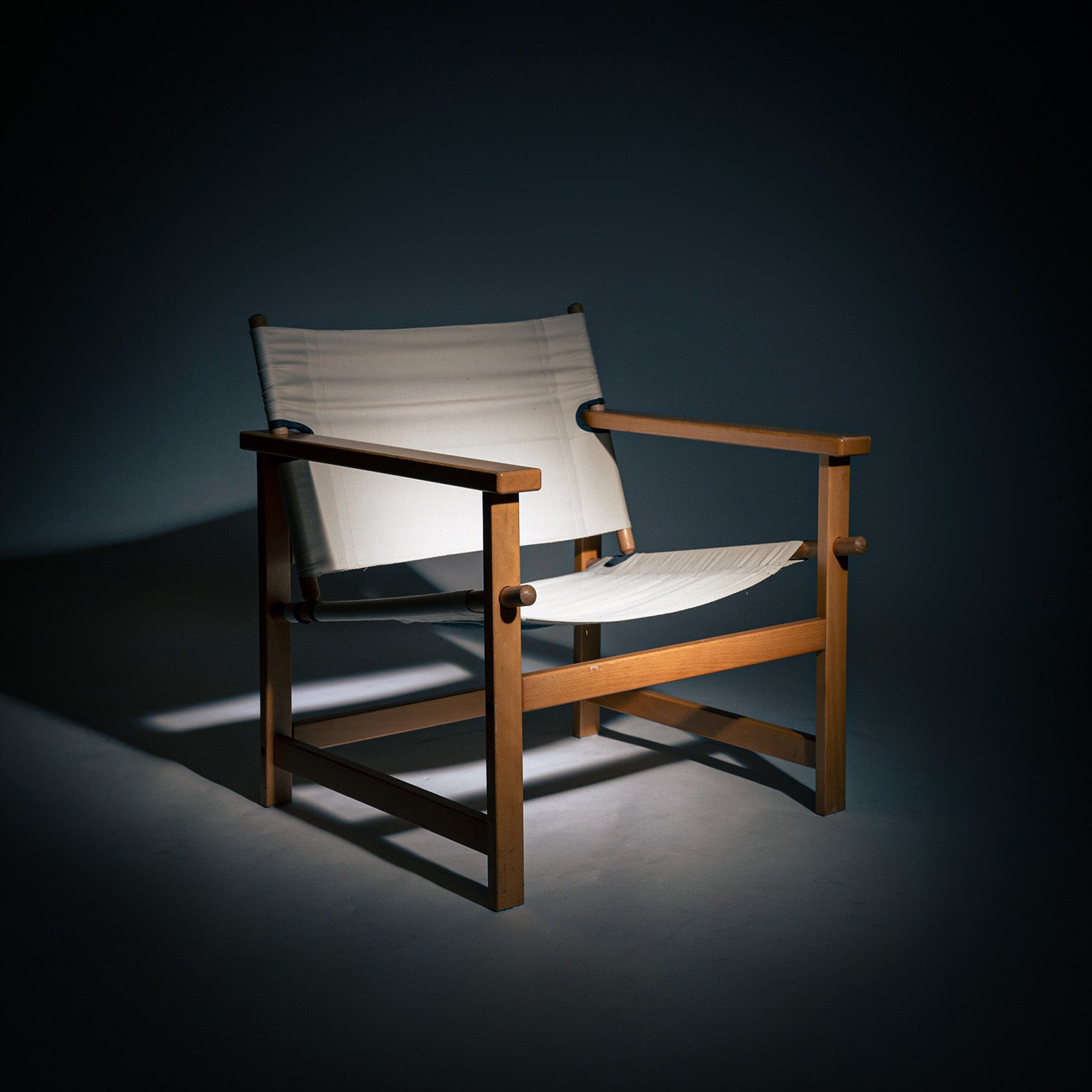 Mid_Century_Safari_Stick_Chair_in_Beechwood_and_White_Canvas,_1970s