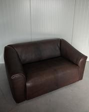 De_Sede_DS-47_NECK_Leather_Two_Seater_Sofa,_Switzerland_1970s