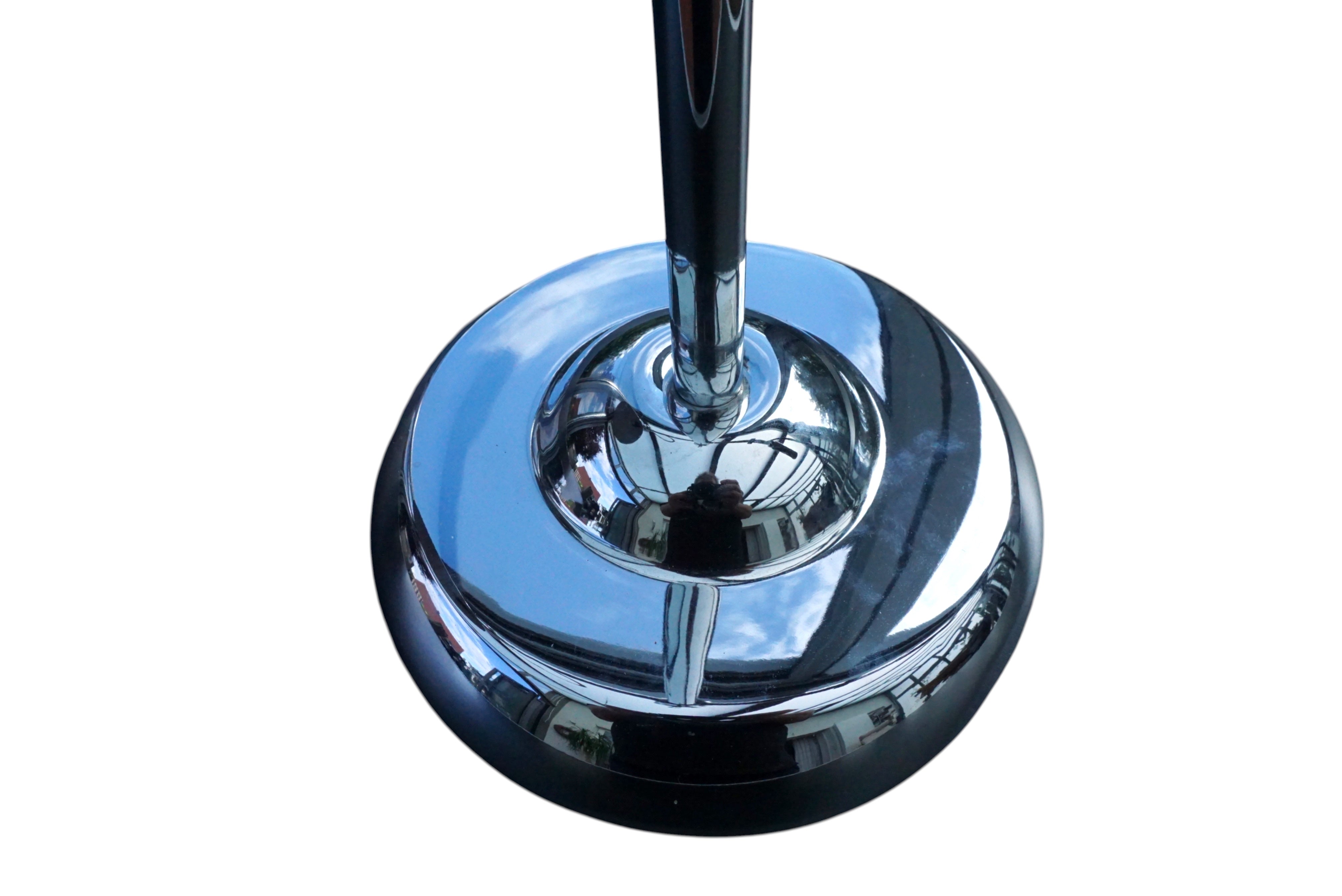 Mid-Century_Chrome_Adjustable_Desk_Lamp_by_Yasuaki_Sasamoto_for_Dulton_Co.,_Japan,_1970s