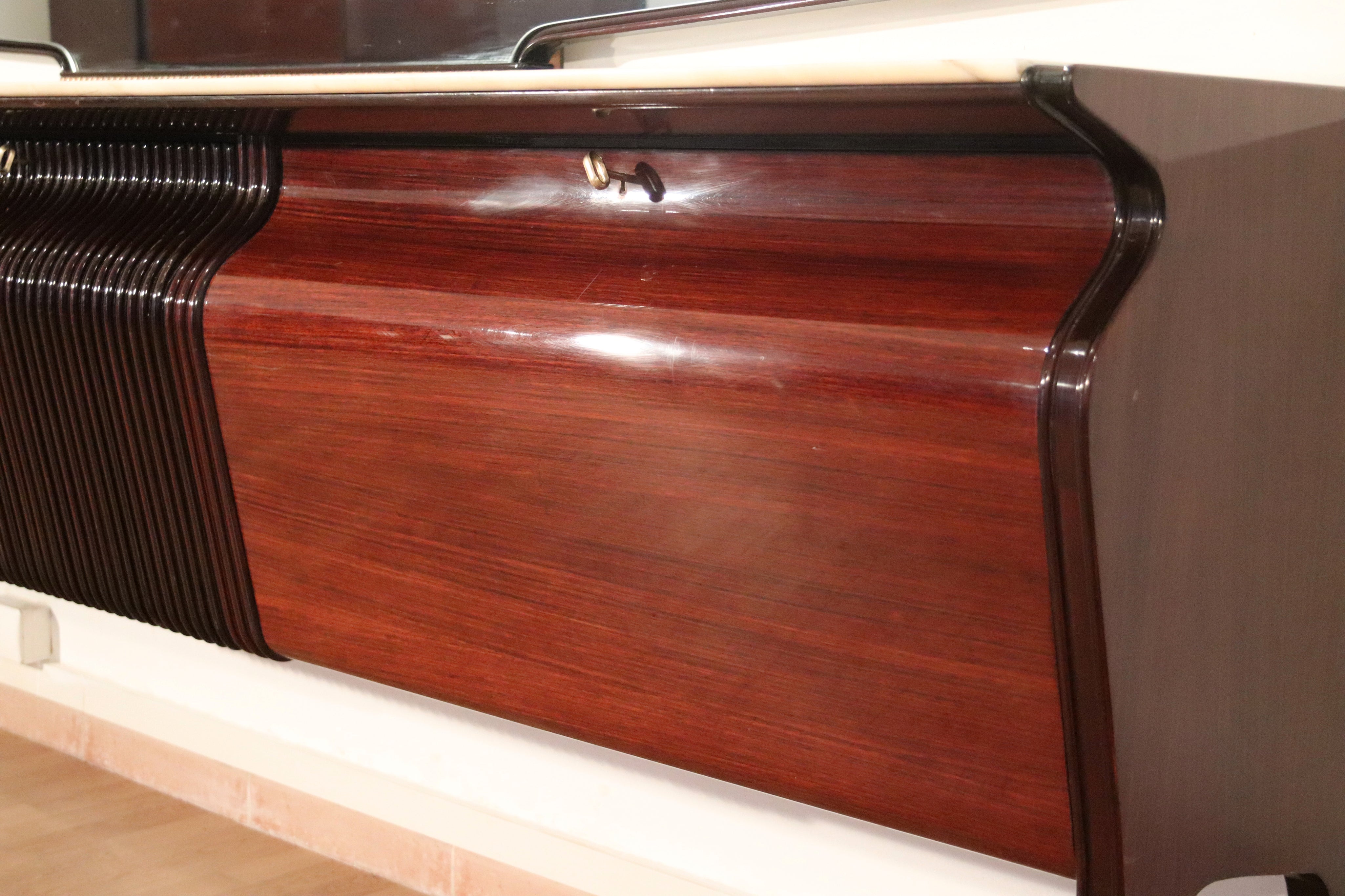 Mid-Century_Credenza_by_Osvaldo_Borsani,_Mahogany_Rosewood_Onyx,_Italy,_1950s