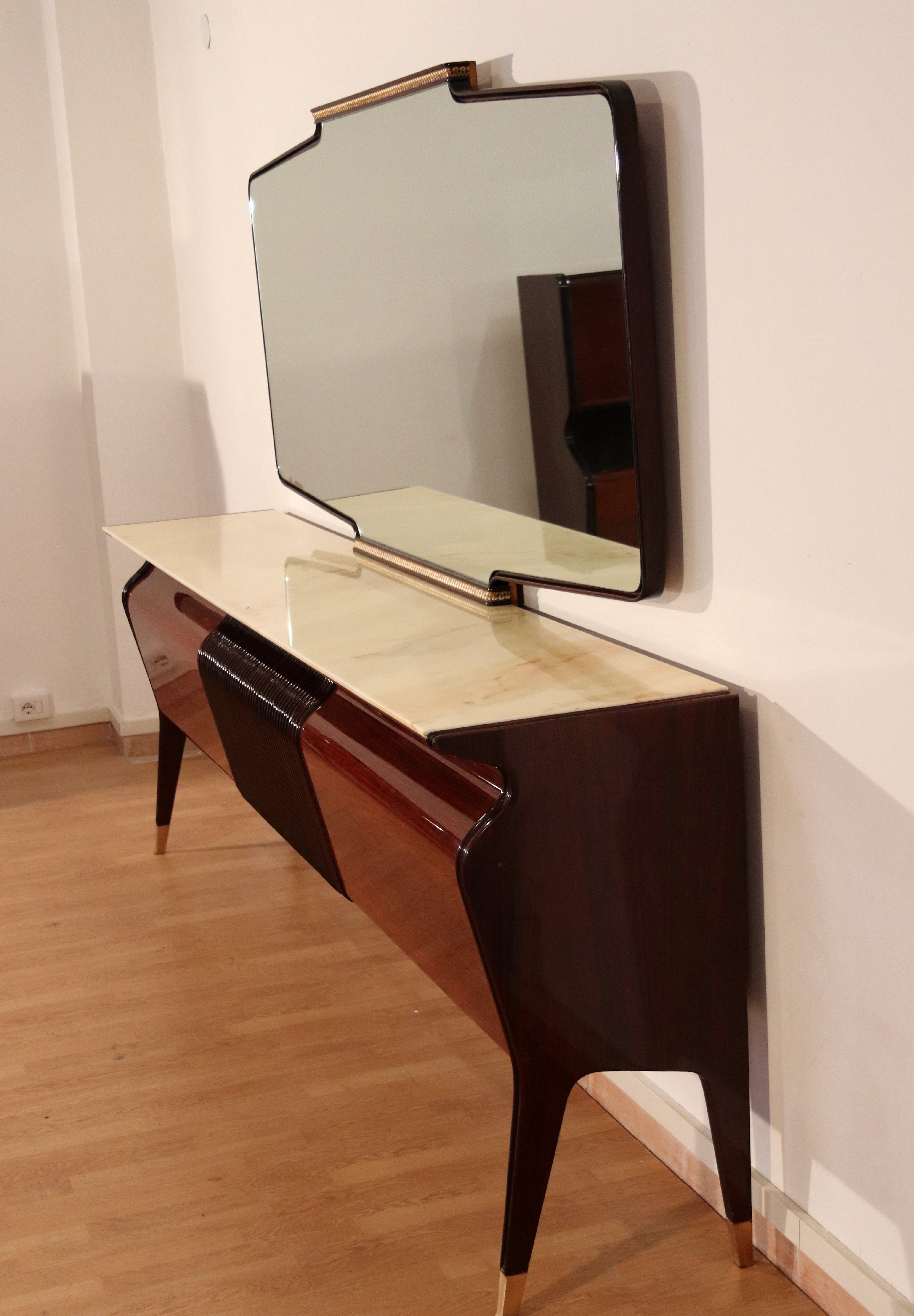 Mid-Century_Credenza_by_Osvaldo_Borsani,_Mahogany_Rosewood_Onyx,_Italy,_1950s