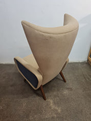 Mid-Century_Ear_Chair,_Czechoslovakia
