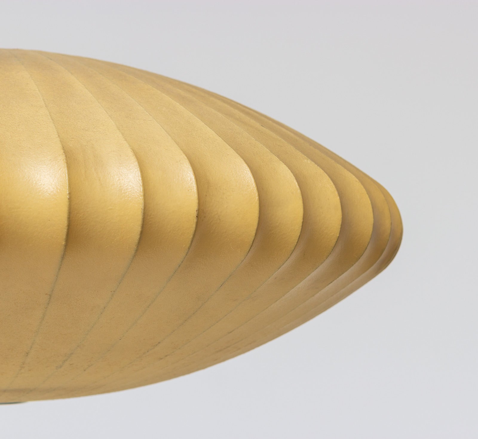 Mid-Century_George_Nelson_H-727_Saucer_Pendant_Light_for_Howard_Miller_1950s