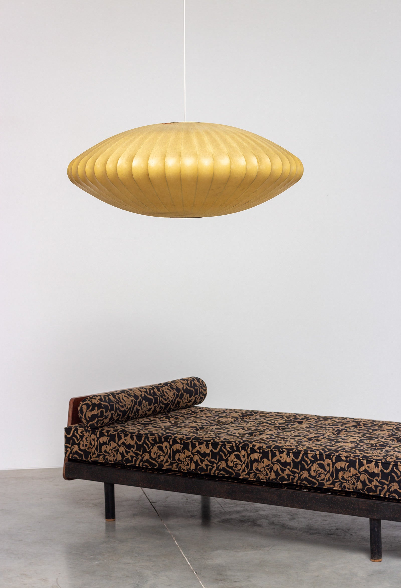 Mid-Century_George_Nelson_H-727_Saucer_Pendant_Light_for_Howard_Miller_1950s