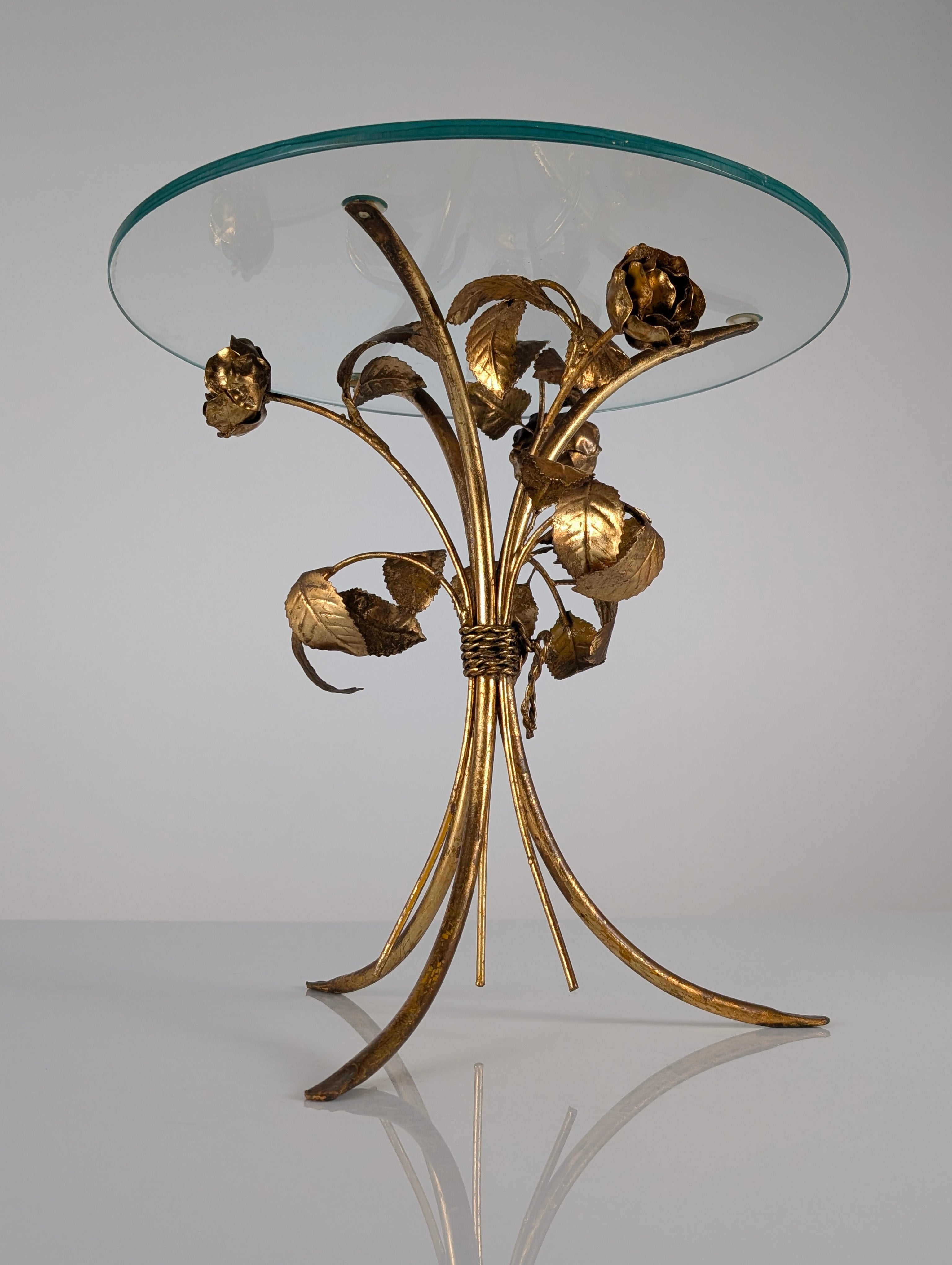 Hollywood_Regency_Gilt_Metal_Rose_Side_Table_with_Clear_Glass_Top,_1970s