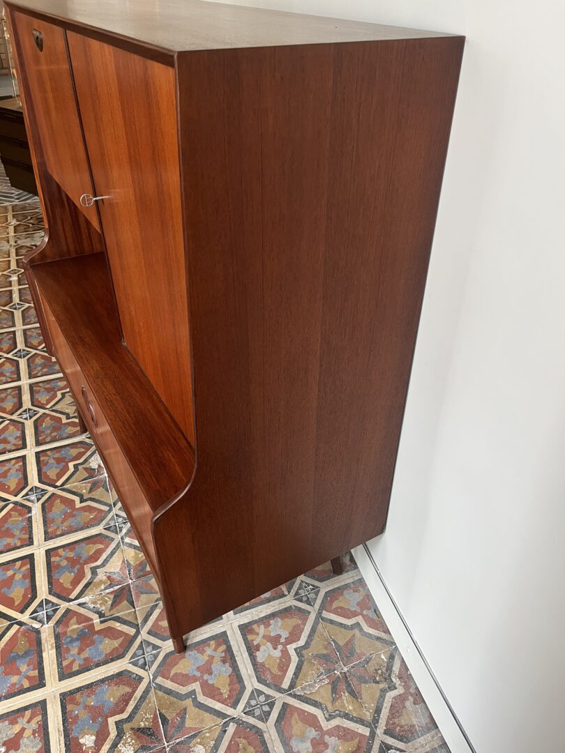Louis_Van_Teeffelen_Cabinet_for_Wébé_in_Teak,_Dutch_Mid_Century_Modern,_1960s