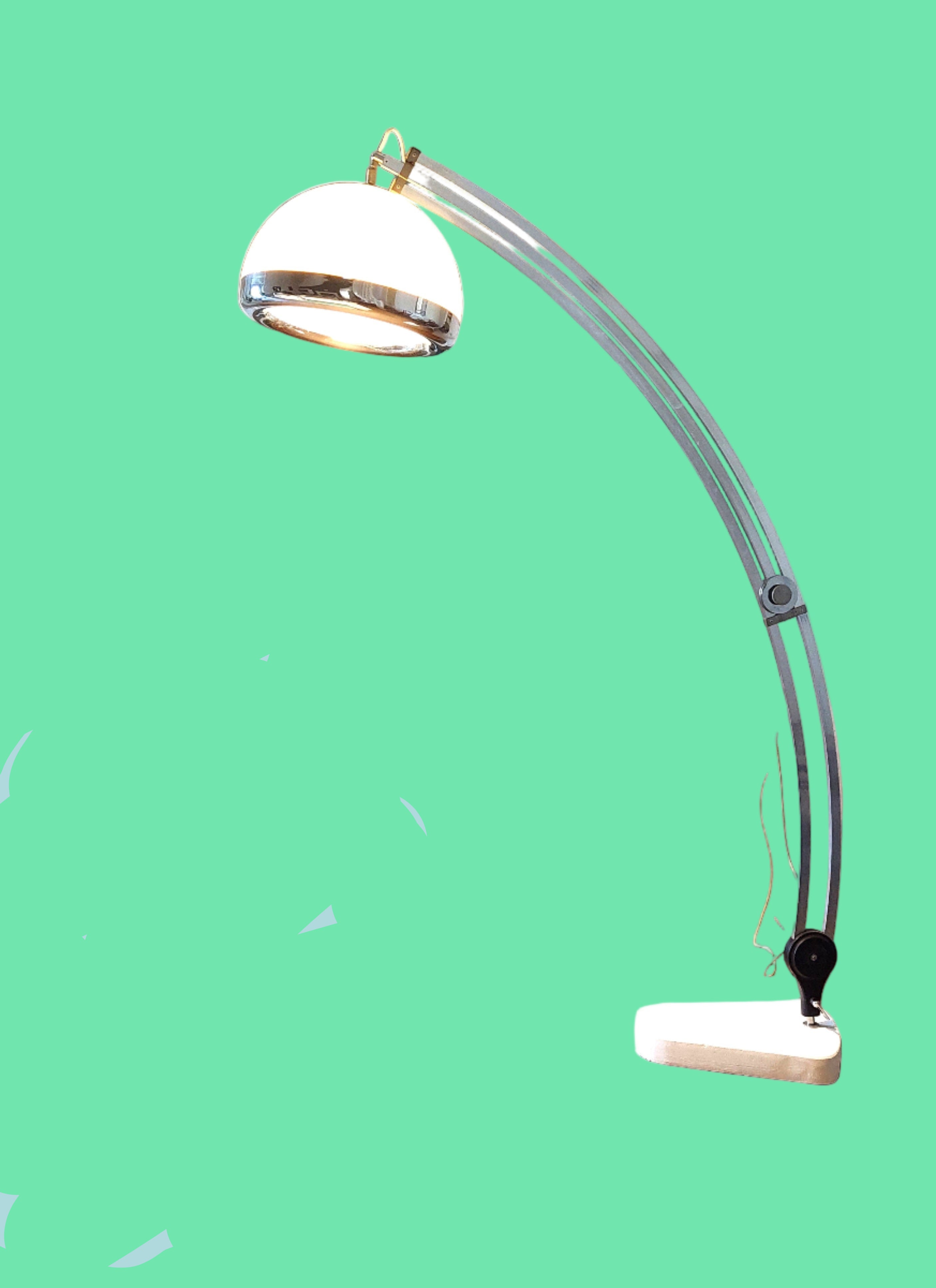 Mid_Century_Italian_Arc_Lamp_by_Gofreddo_Reggiani_70's