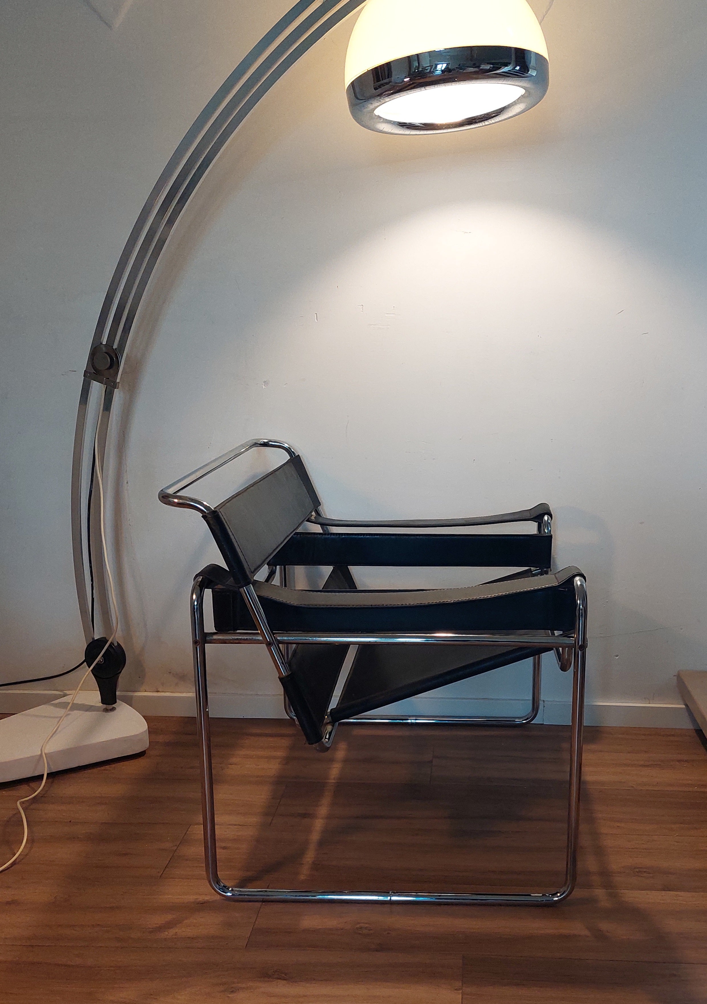 Mid_Century_Italian_Arc_Lamp_by_Gofreddo_Reggiani_70's